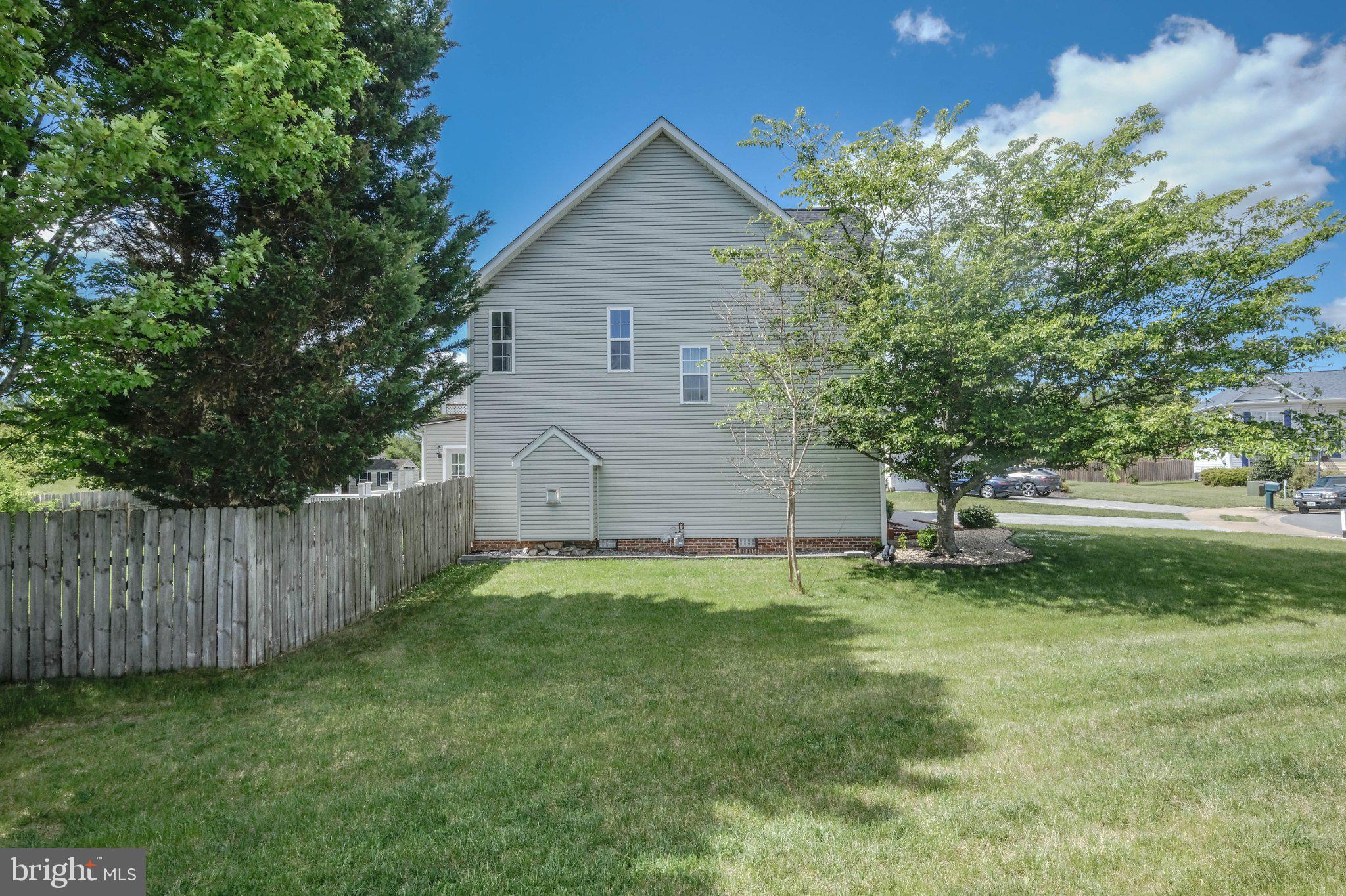 109 KABARDIN COURT