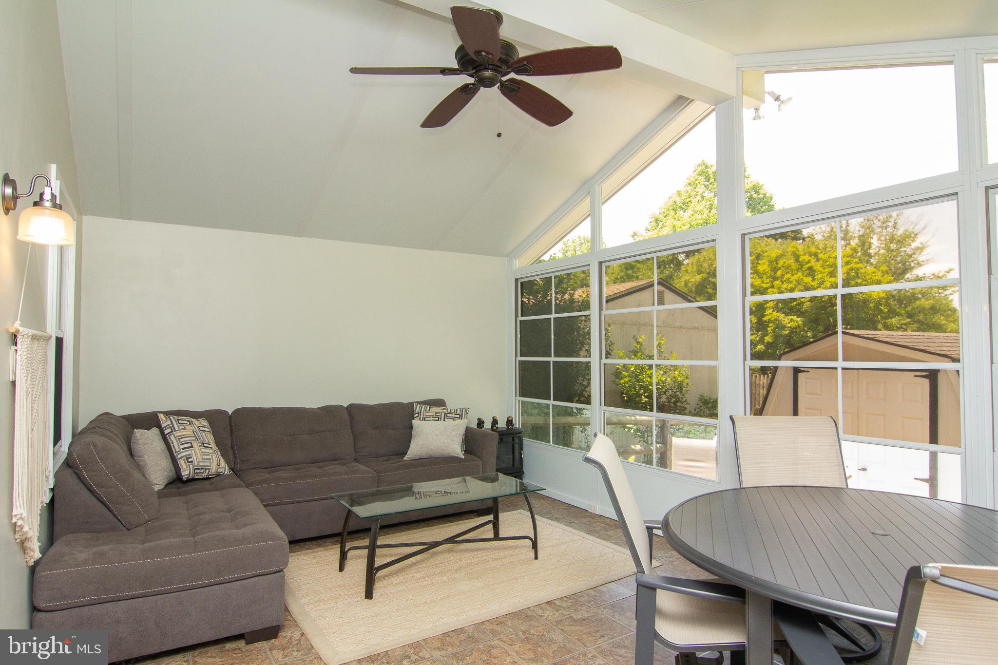 RESERVOIR RIDGE - Residential