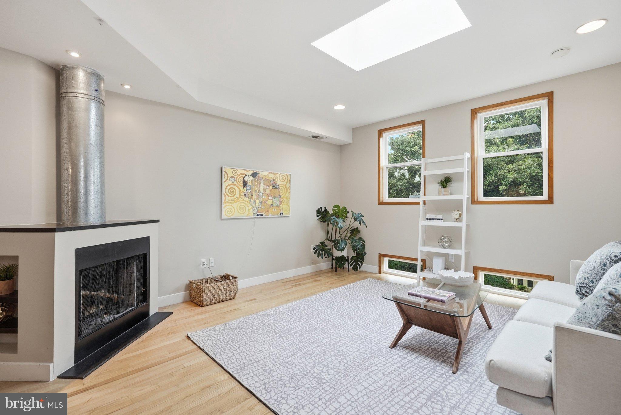 1421 T STREET NW 11