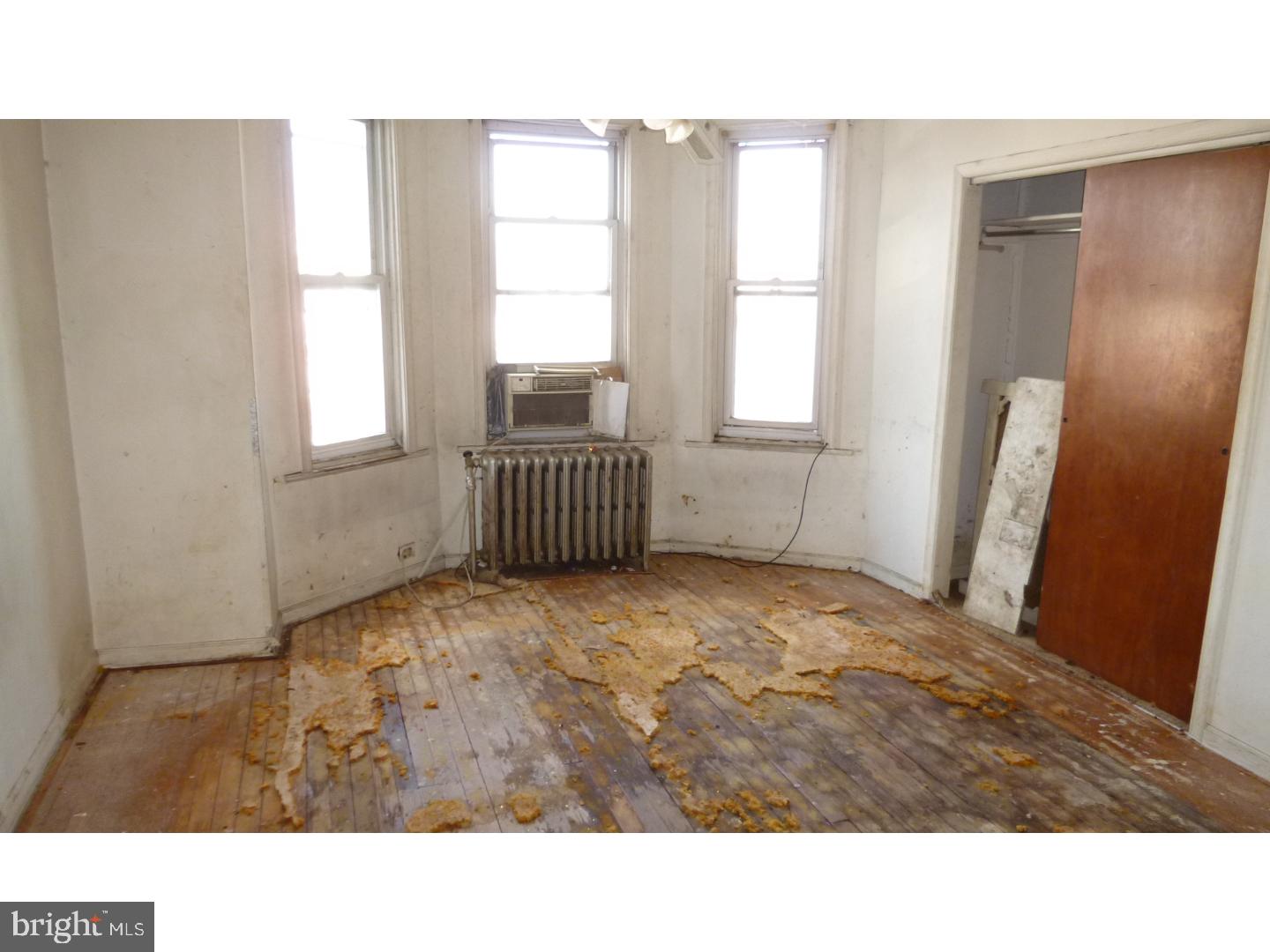 PORT RICHMOND - Residential