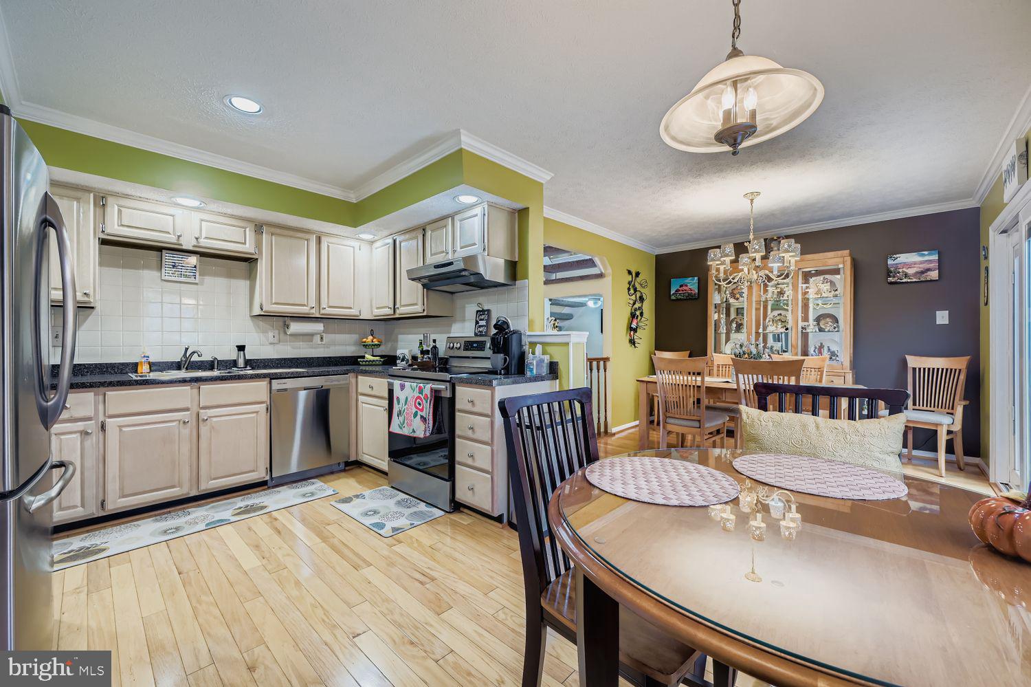 SHEPHERDS GLEN - Residential