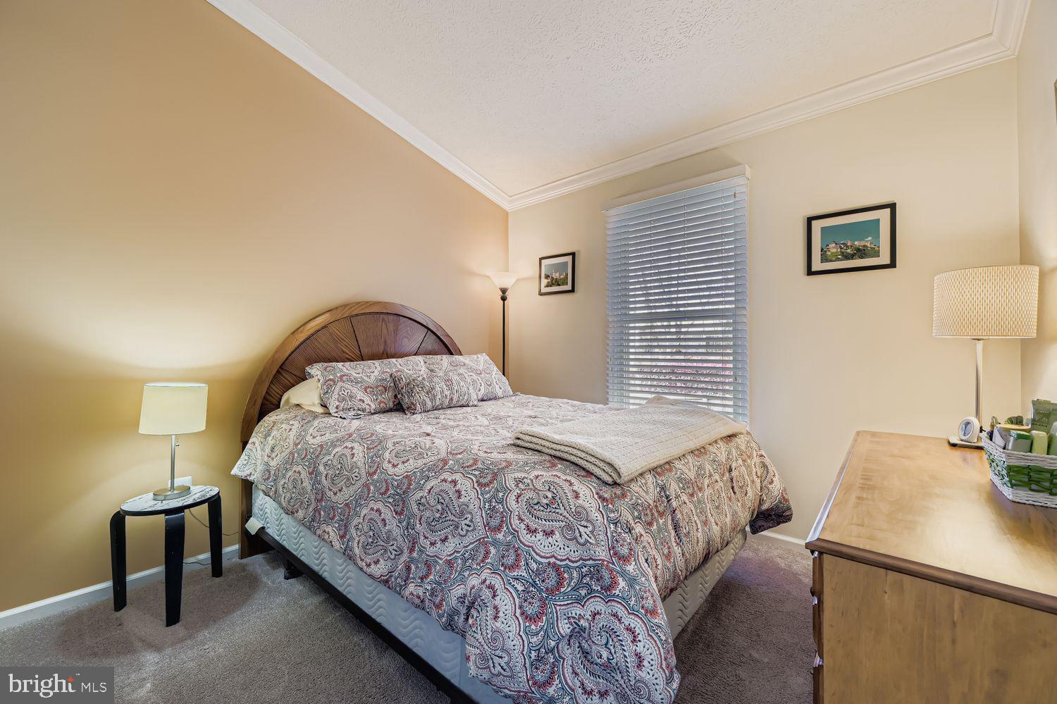 SHEPHERDS GLEN - Residential