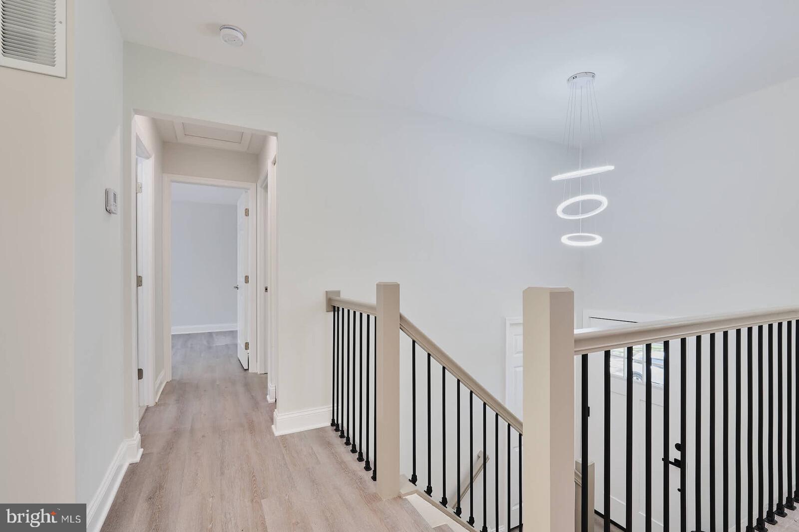 3 WOODSEND PLACE