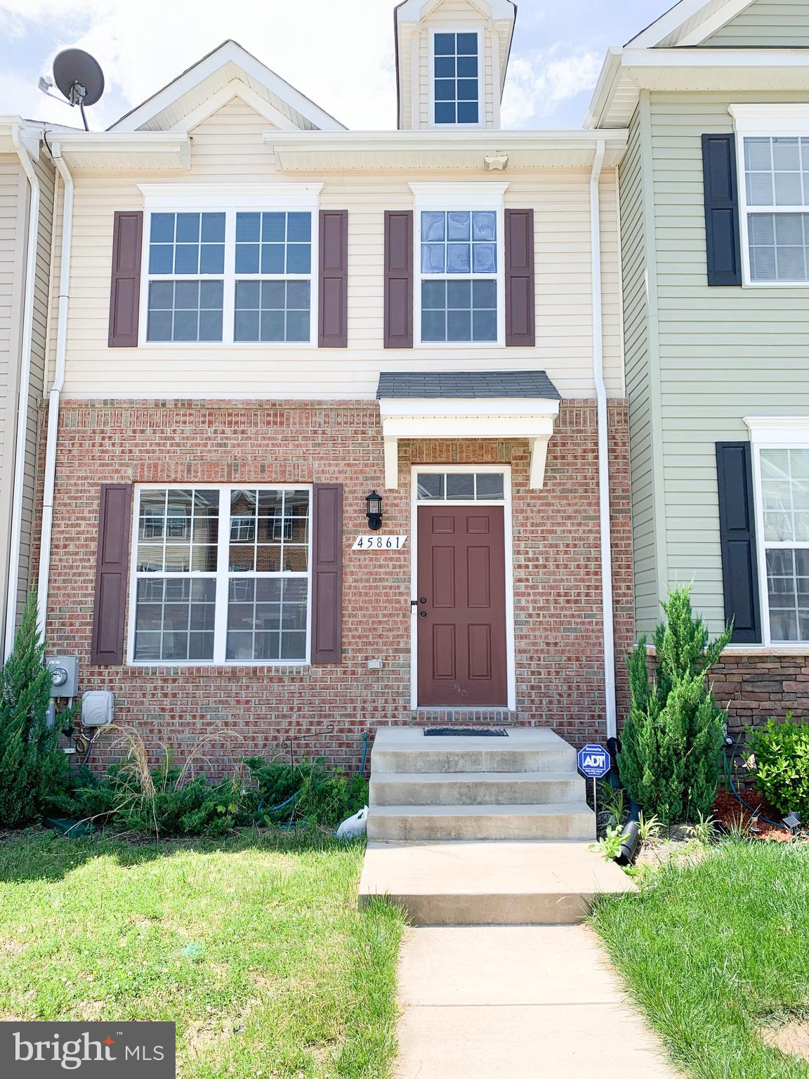 ELIZABETH HILLS PHASE 1 - Residential Lease