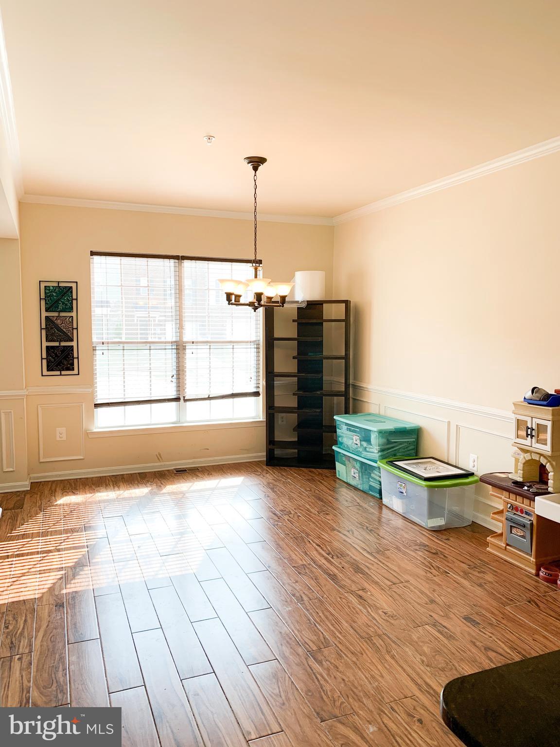 ELIZABETH HILLS PHASE 1 - Residential Lease