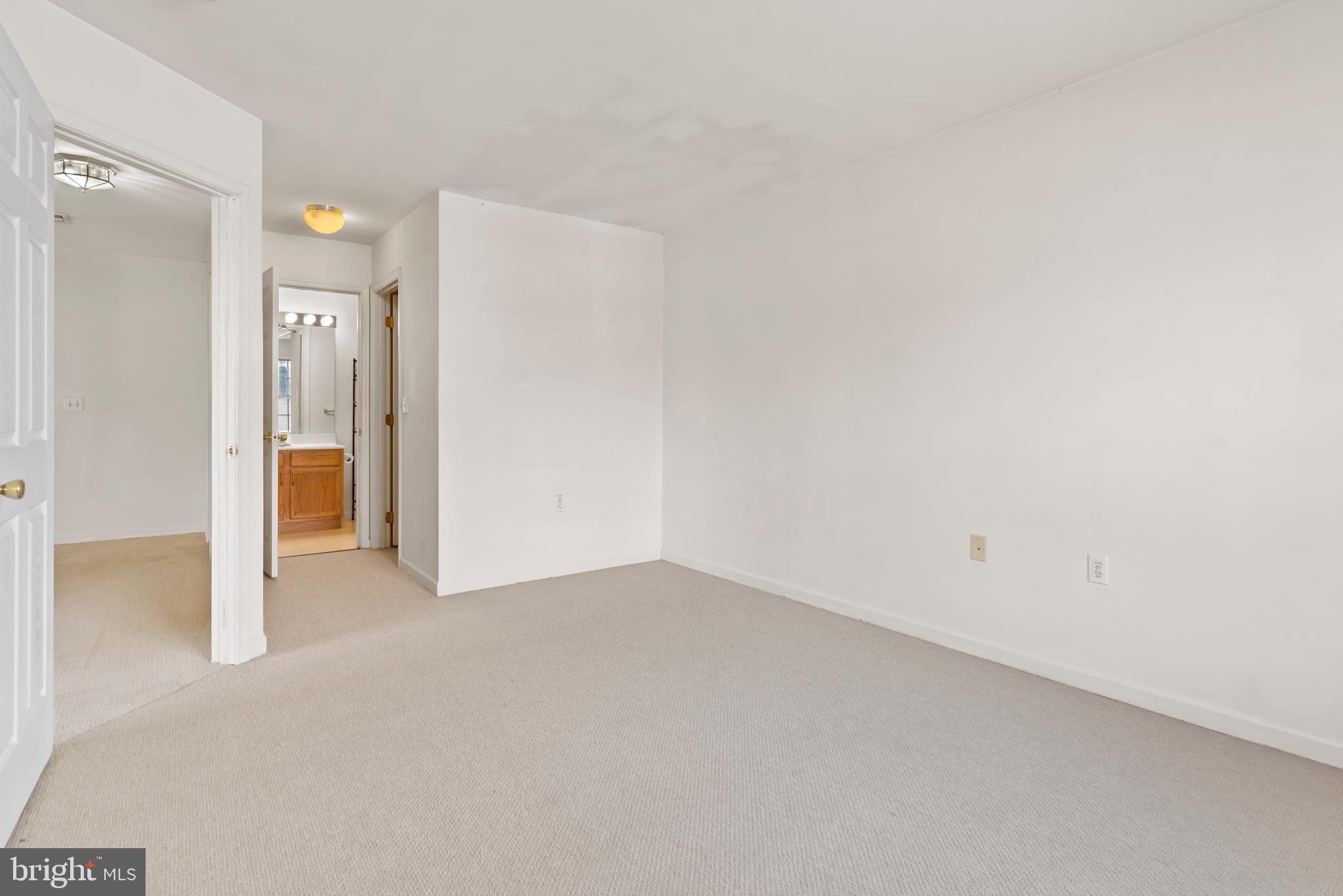 COURTYARDS OF CARLISLE - Residential