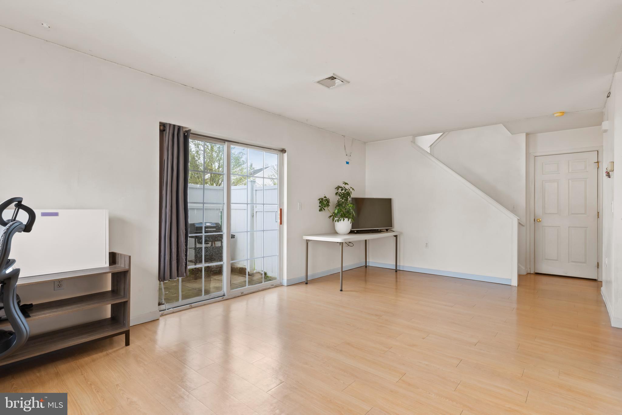 COURTYARDS OF CARLISLE - Residential