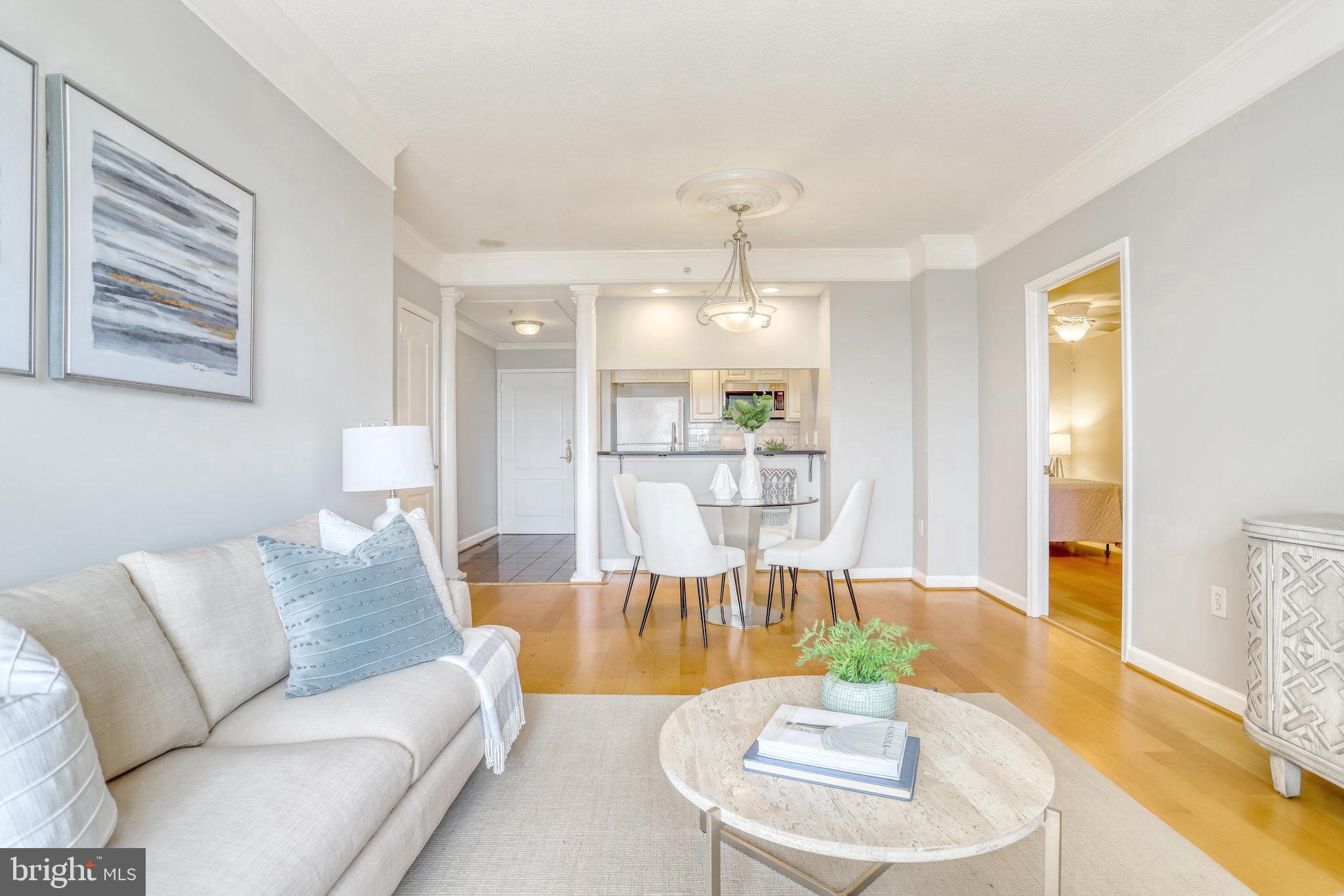 VIRGINIA SQUARE - Residential