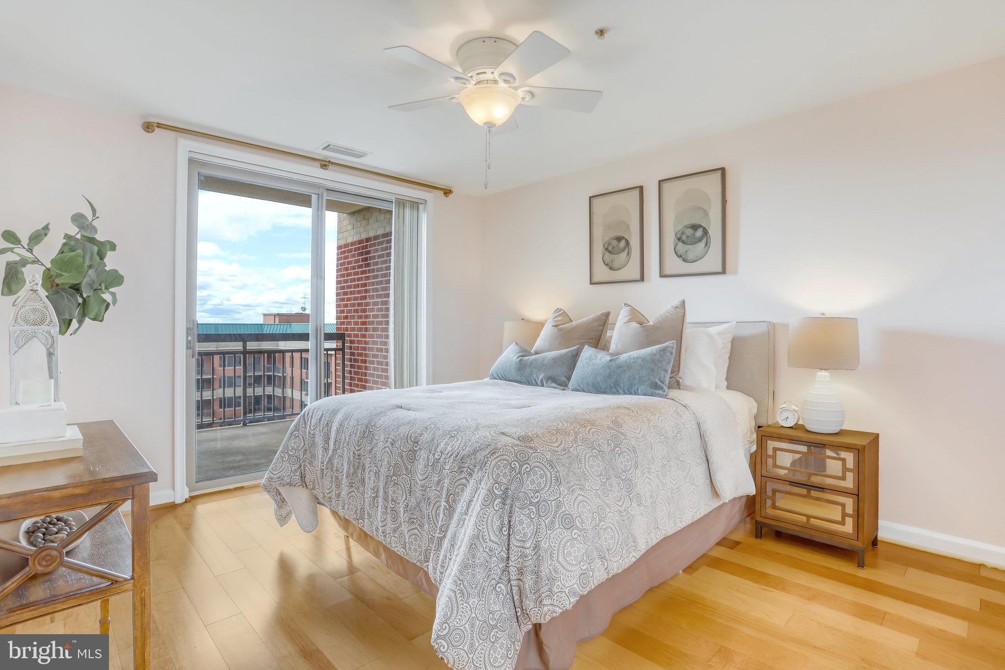 VIRGINIA SQUARE - Residential