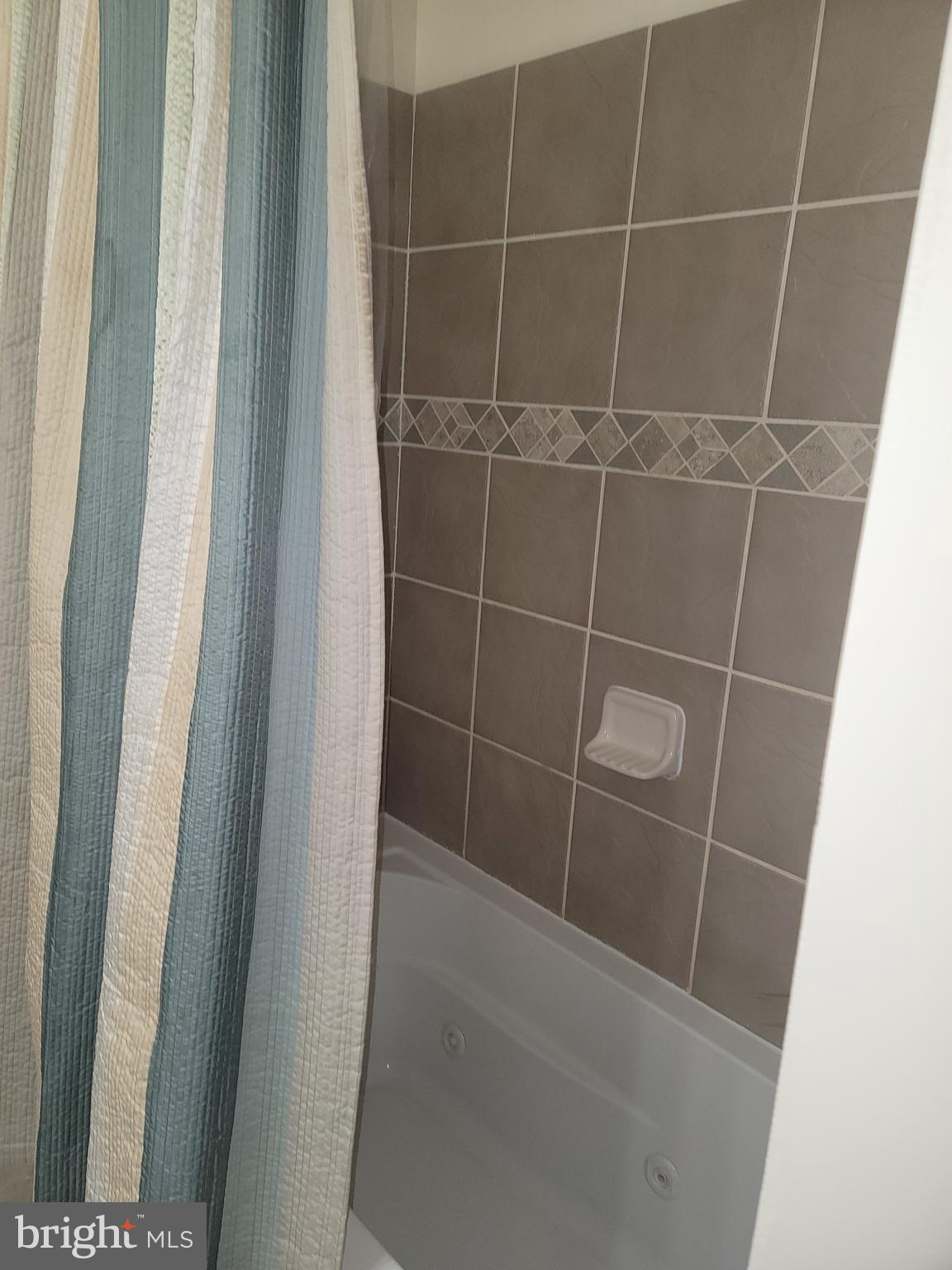 LAKE ARBOR - Residential