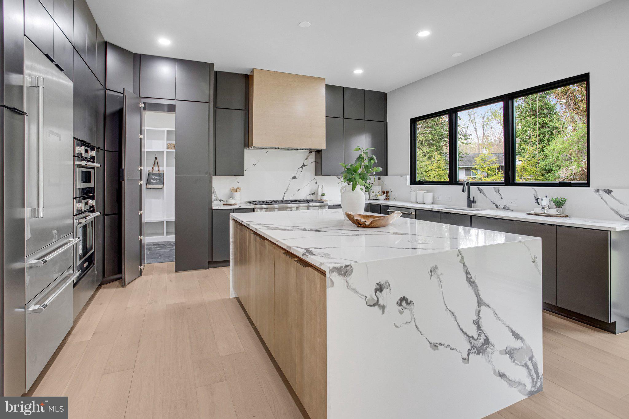 DUNN LORING WOODS - Residential