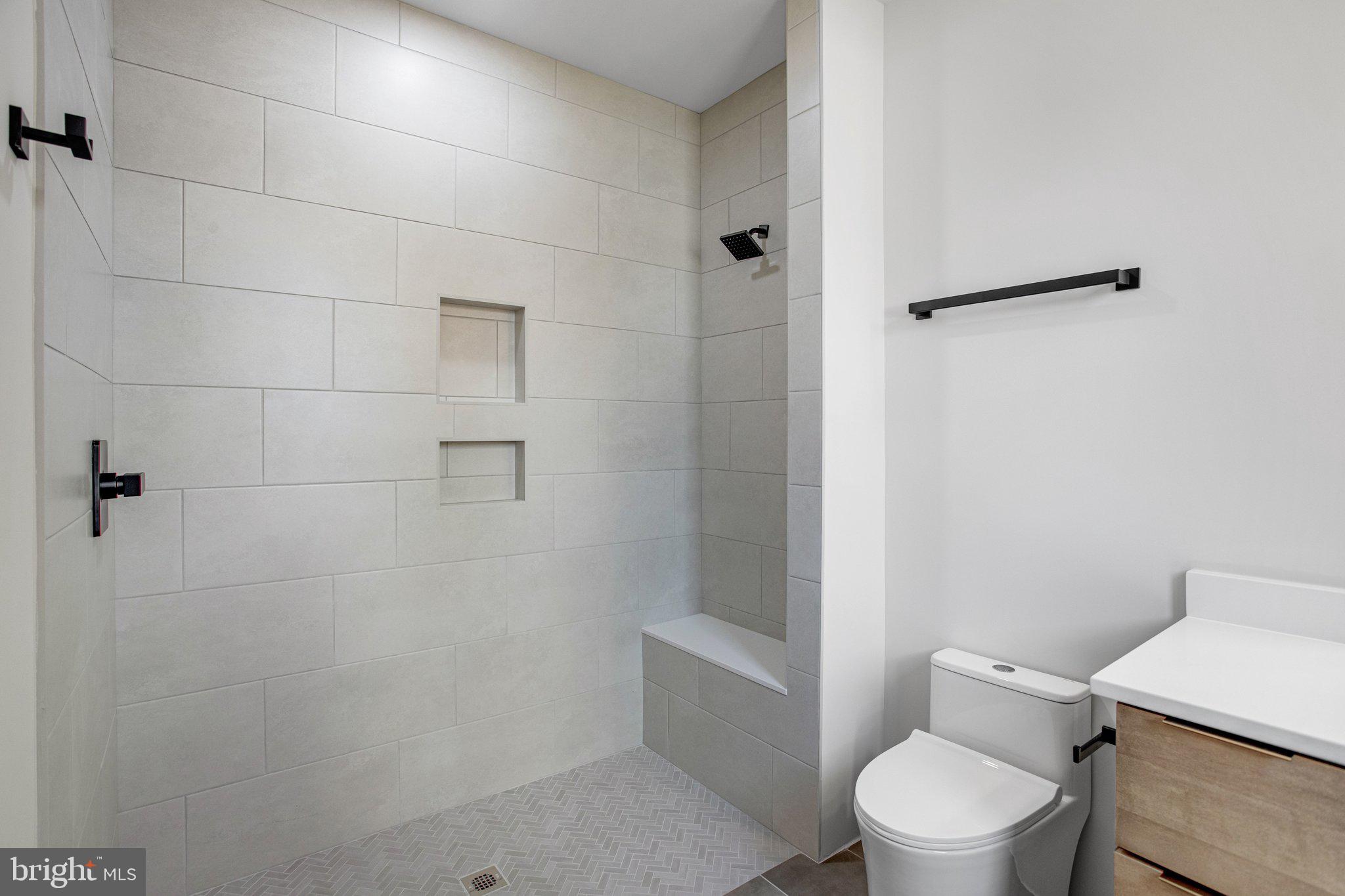 DUNN LORING WOODS - Residential