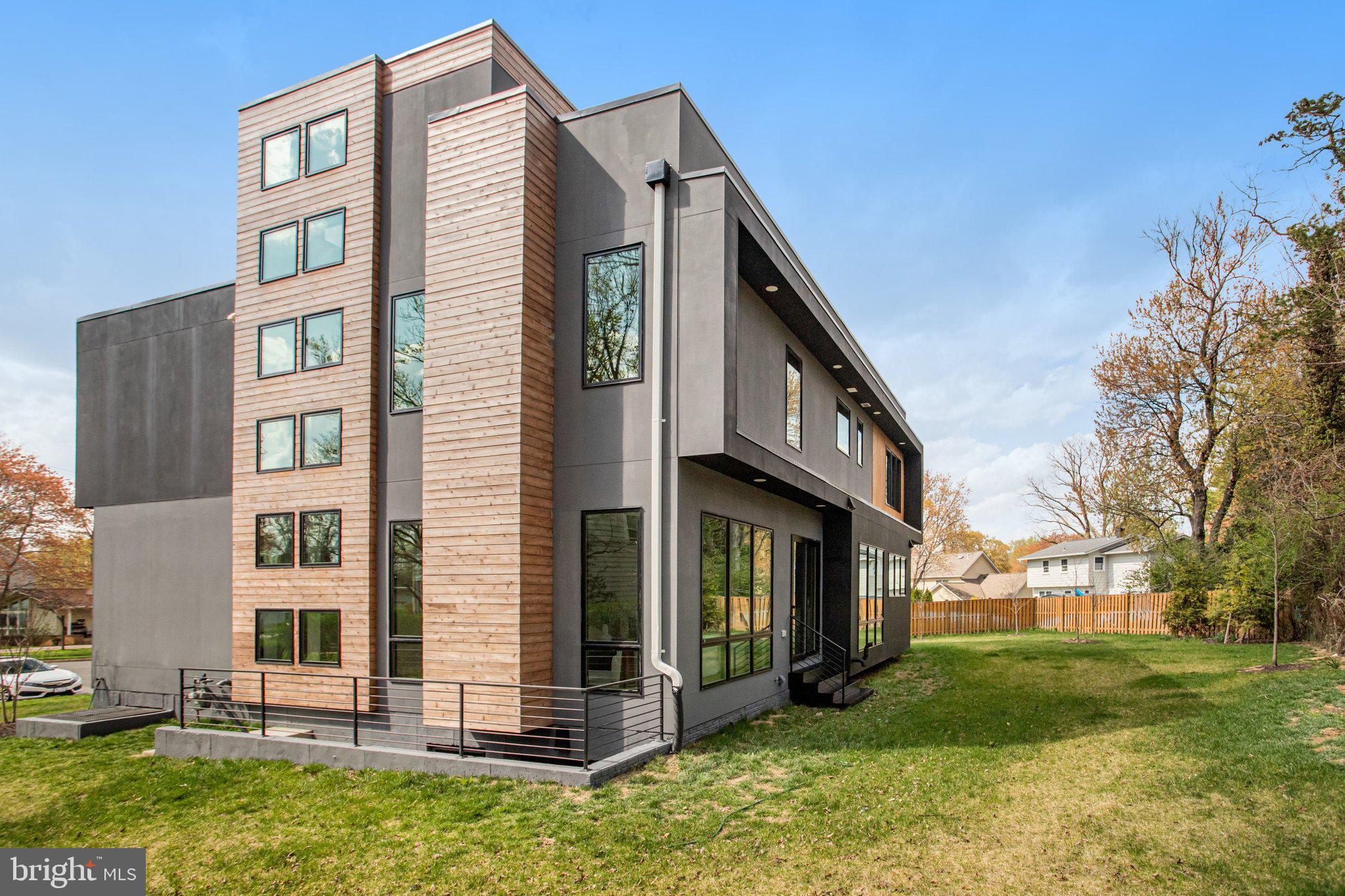 DUNN LORING WOODS - Residential