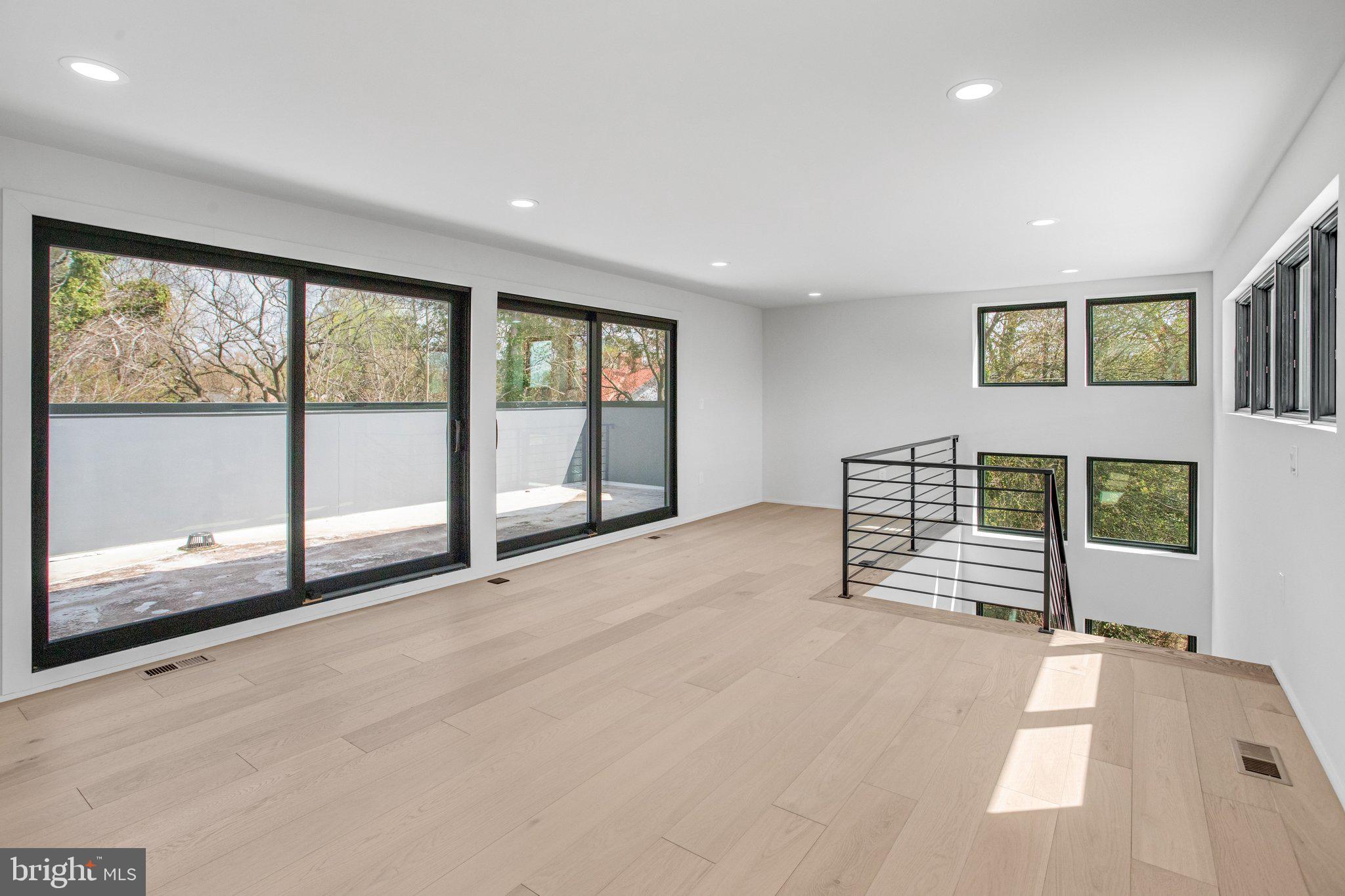 DUNN LORING WOODS - Residential