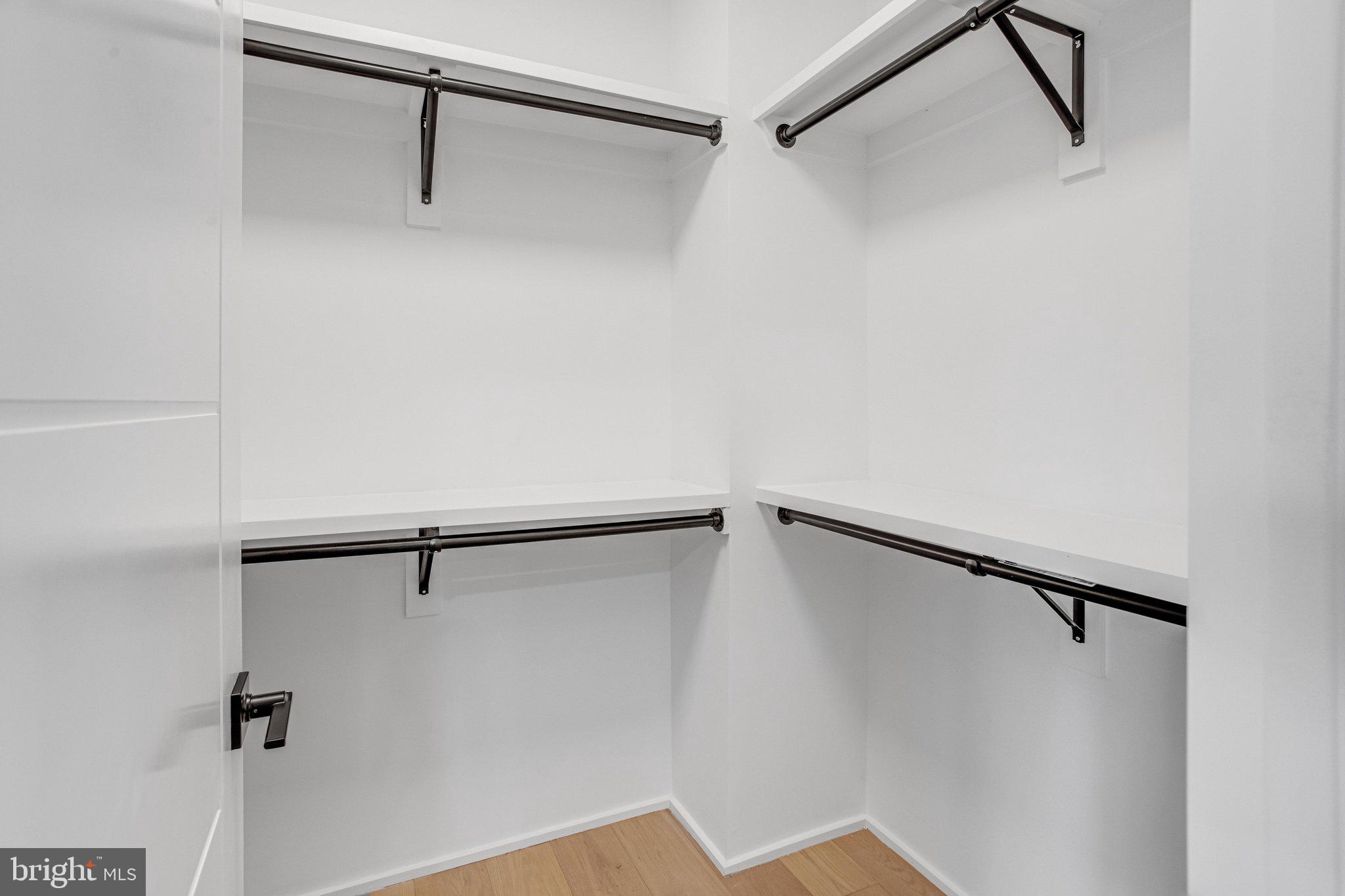 DUNN LORING WOODS - Residential