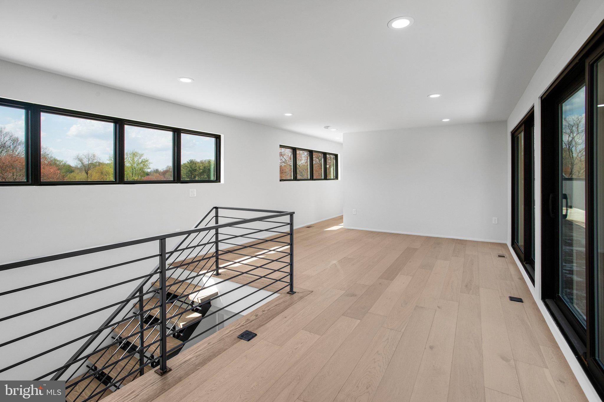 DUNN LORING WOODS - Residential