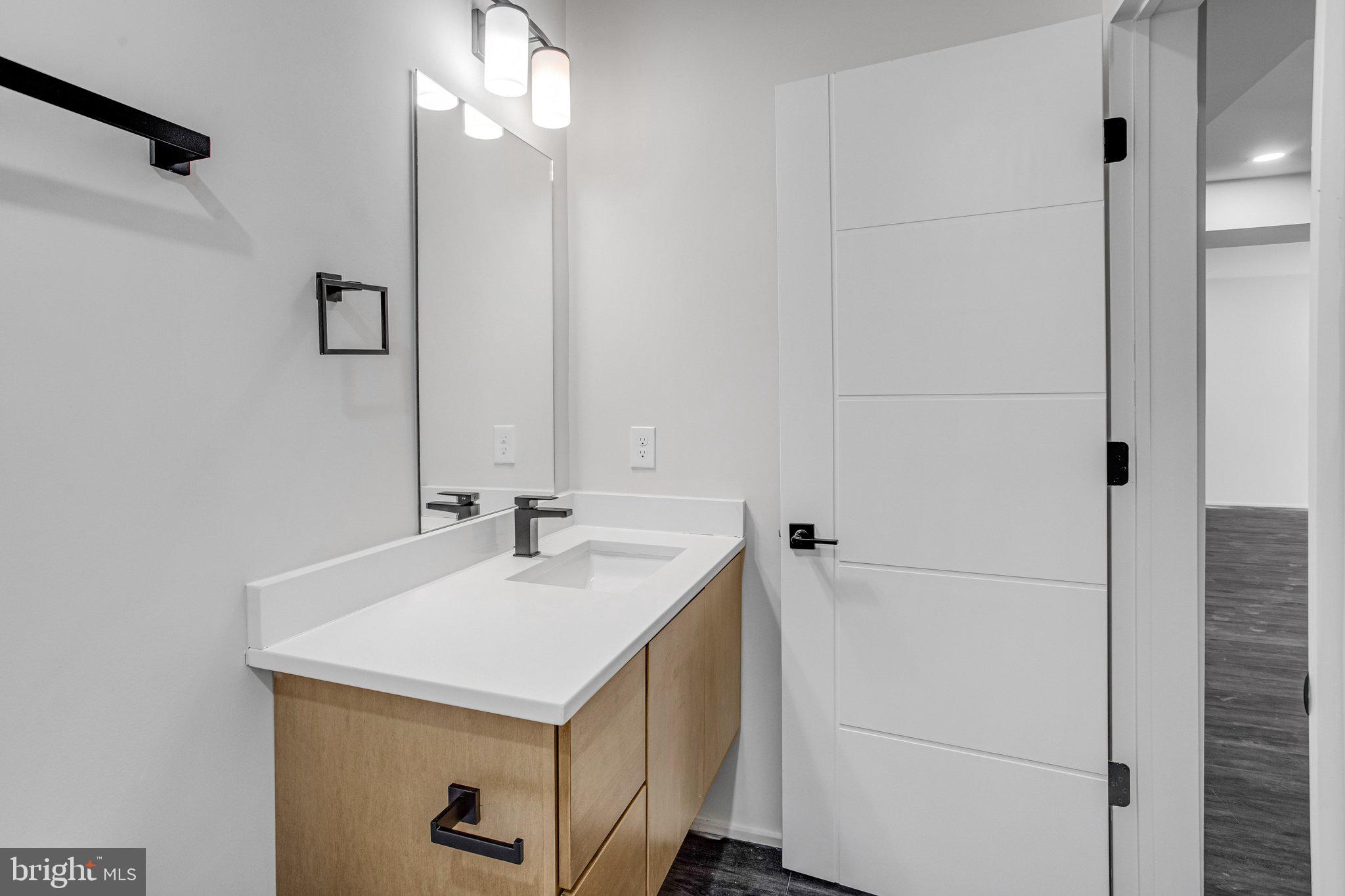 DUNN LORING WOODS - Residential