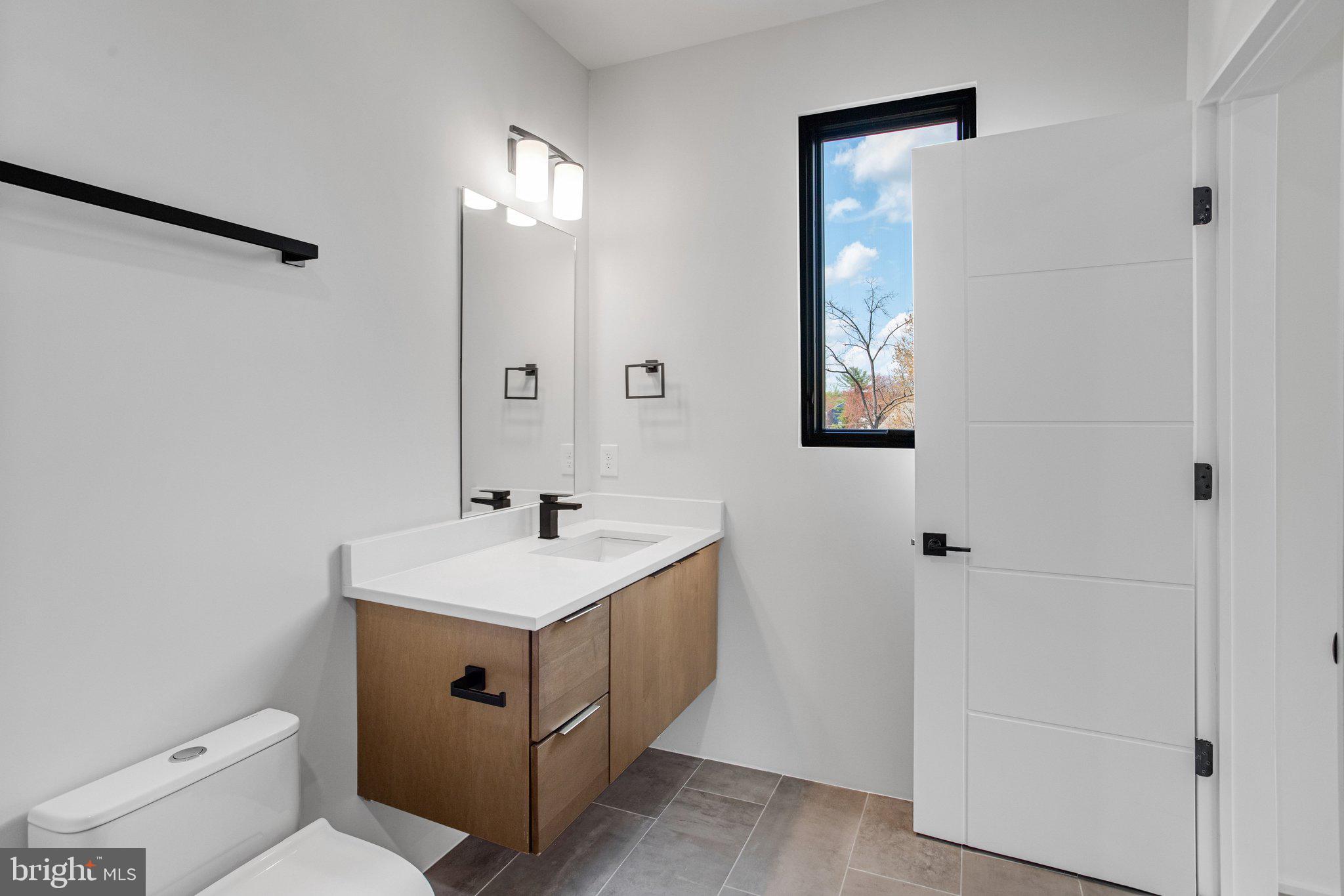 DUNN LORING WOODS - Residential