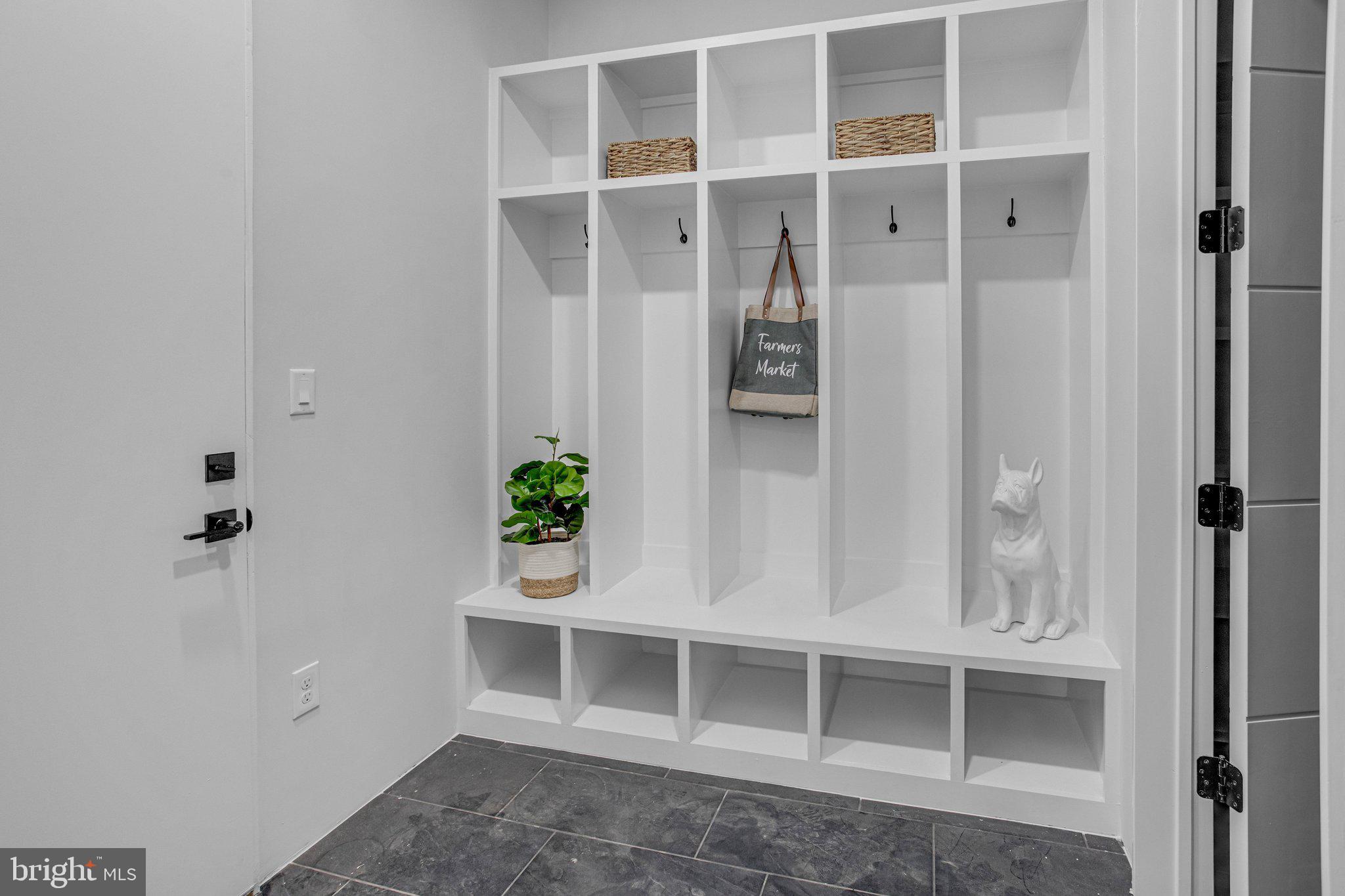 DUNN LORING WOODS - Residential