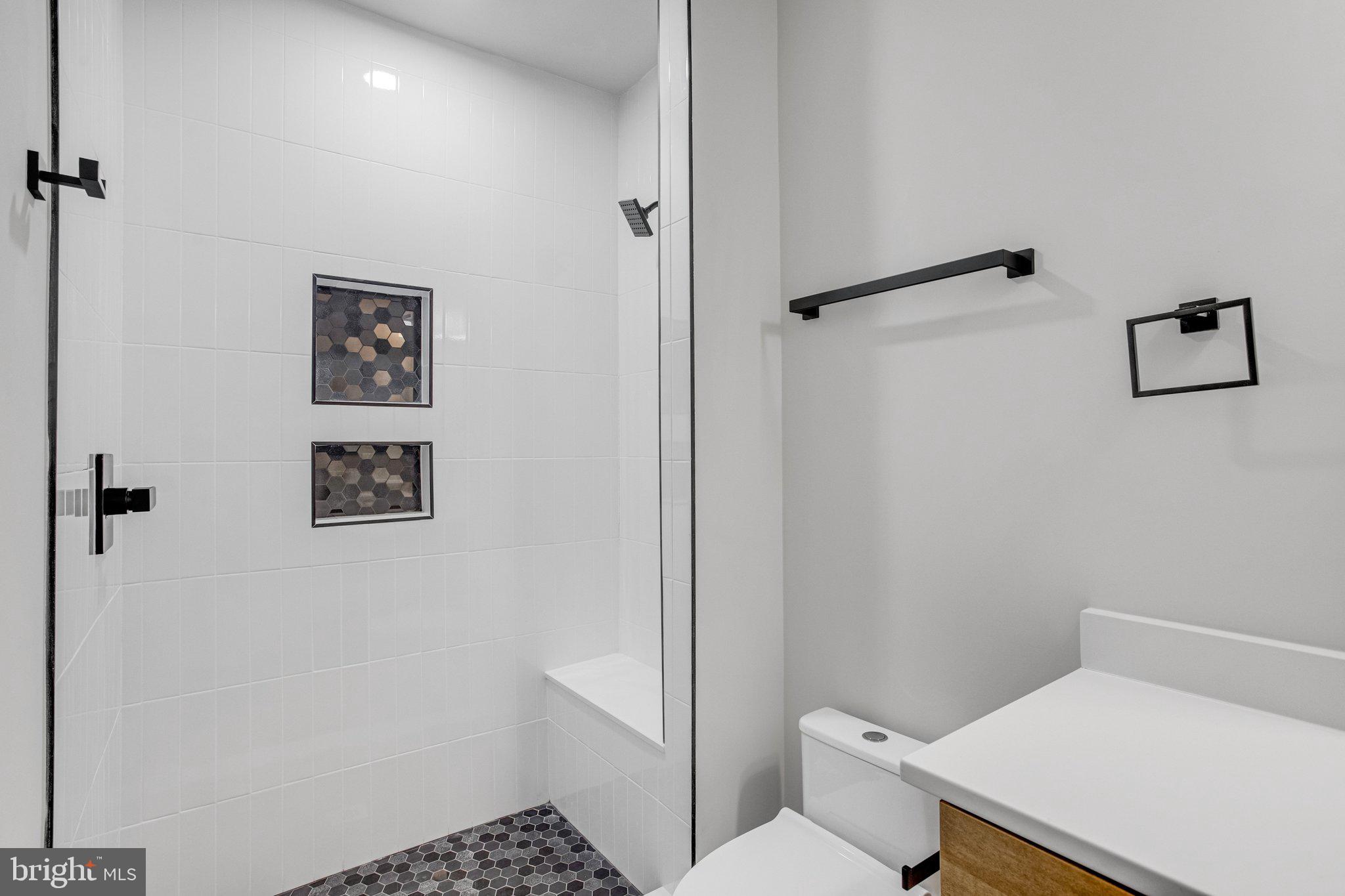 DUNN LORING WOODS - Residential