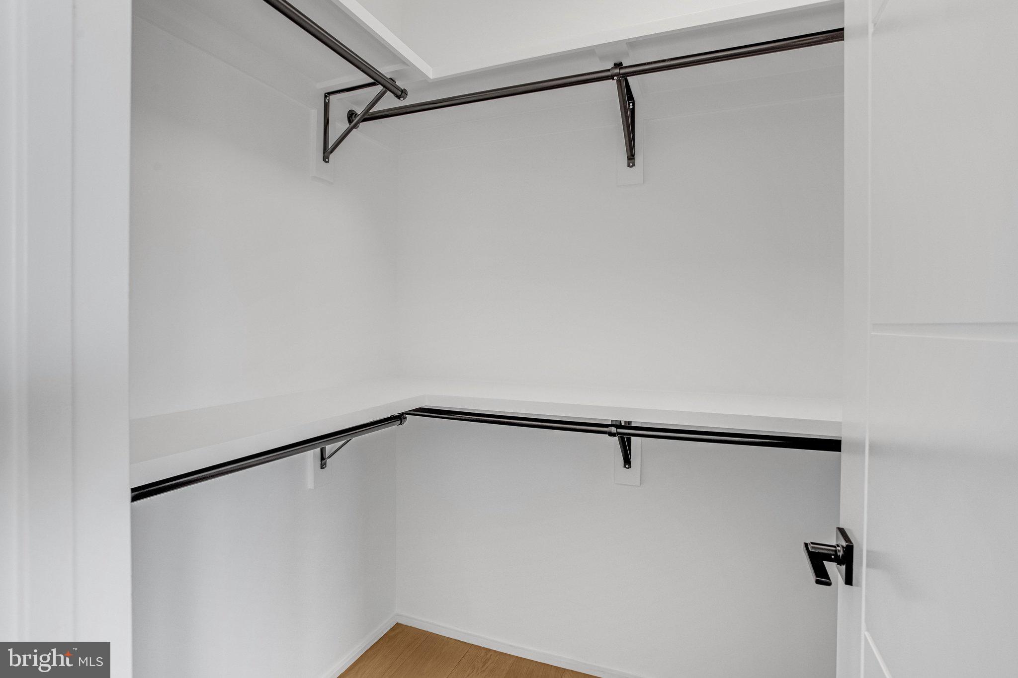 DUNN LORING WOODS - Residential