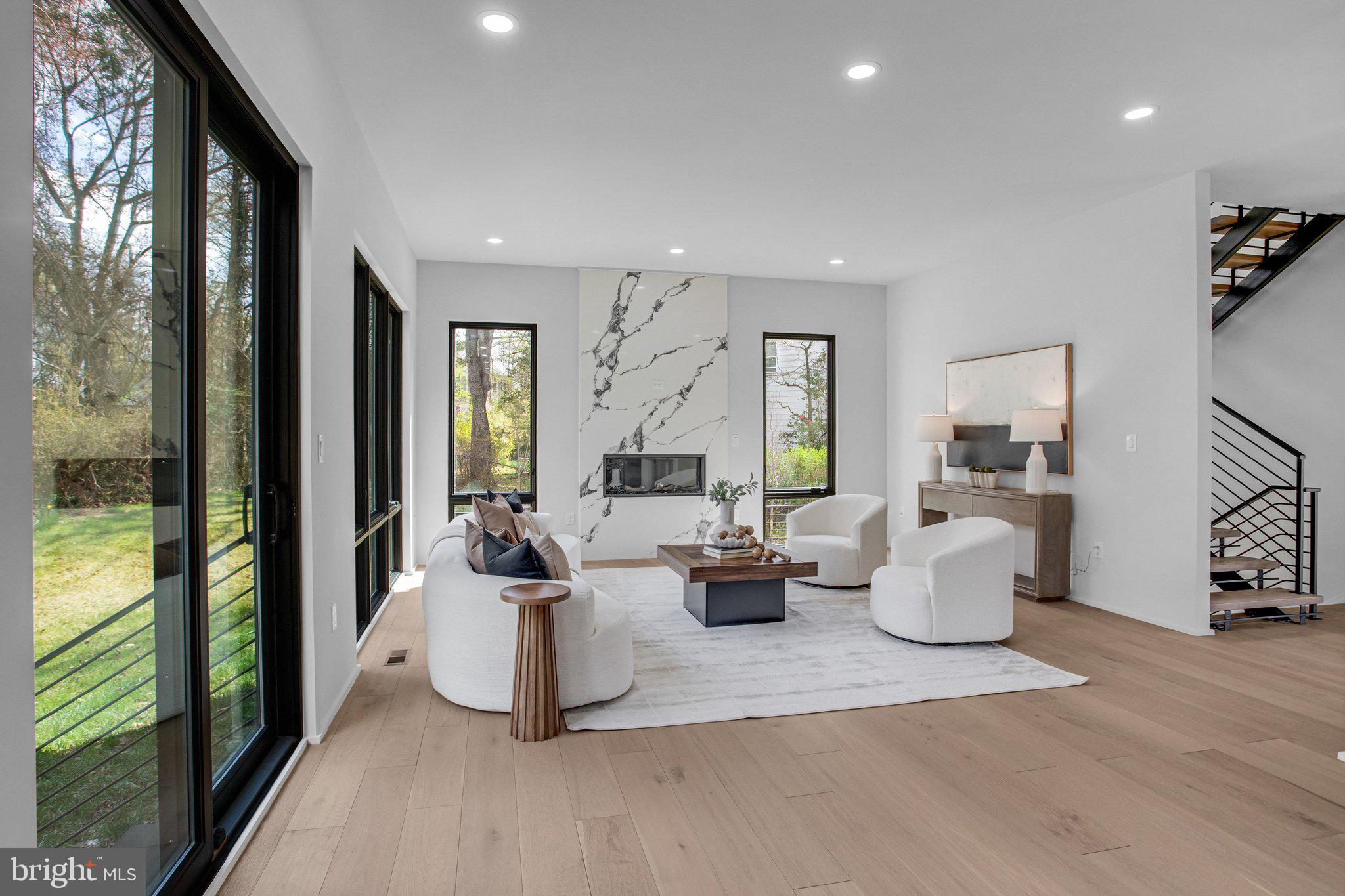 DUNN LORING WOODS - Residential