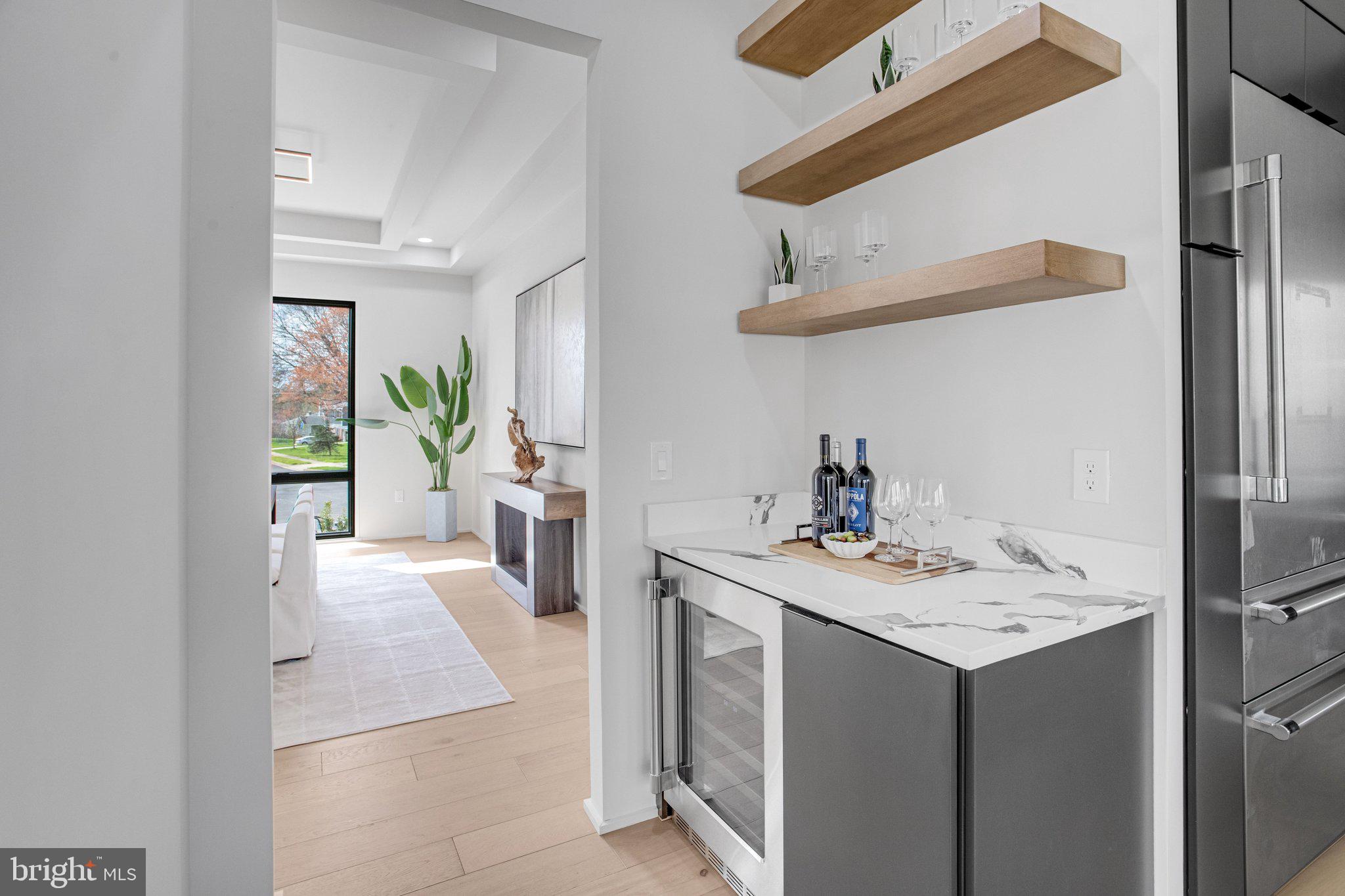 DUNN LORING WOODS - Residential