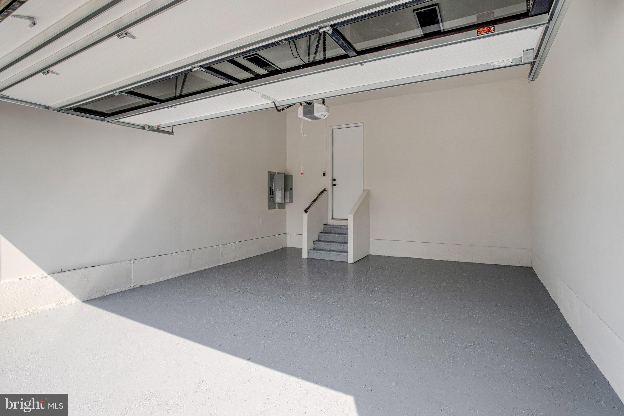 DUNN LORING WOODS - Residential