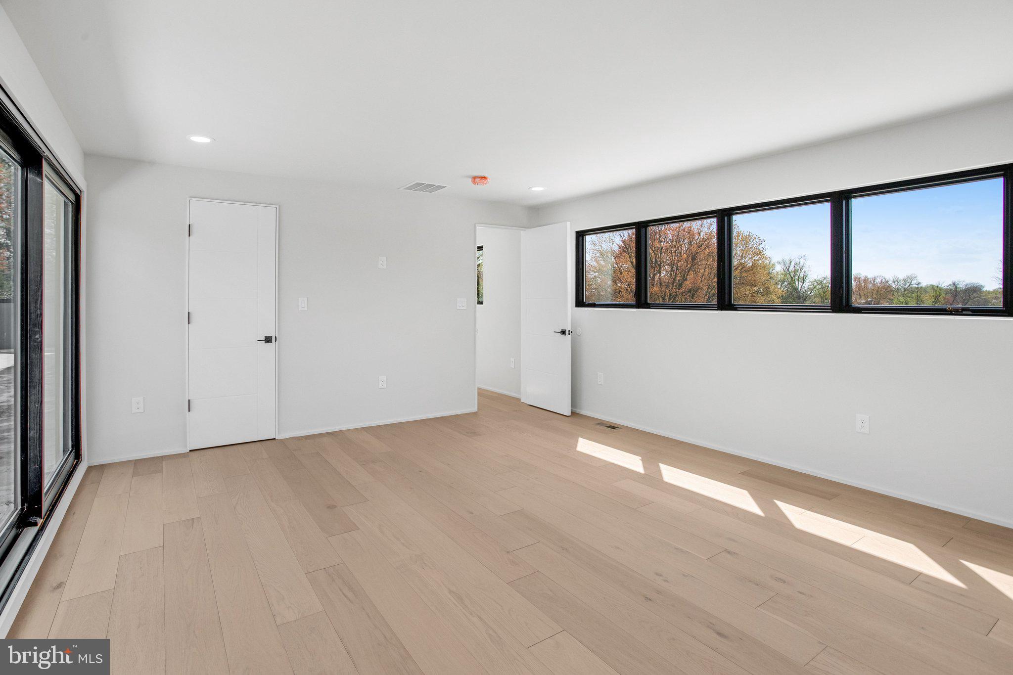 DUNN LORING WOODS - Residential