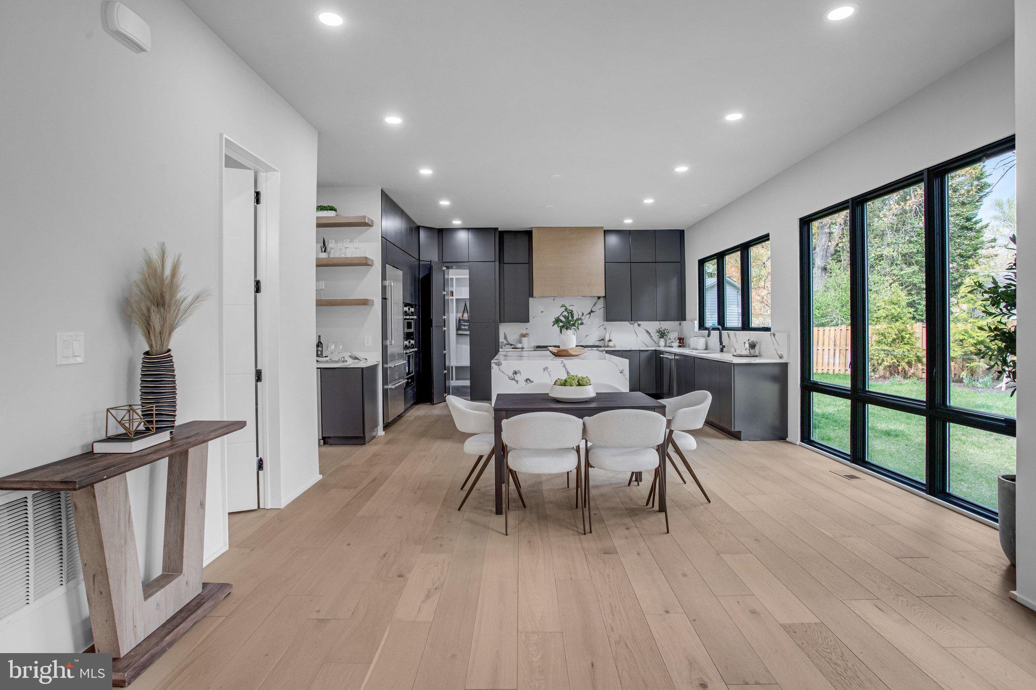 DUNN LORING WOODS - Residential