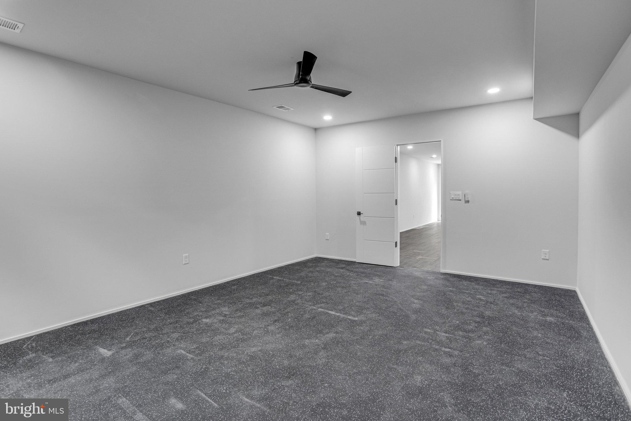 DUNN LORING WOODS - Residential