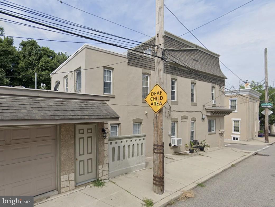 MANAYUNK - Residential Income