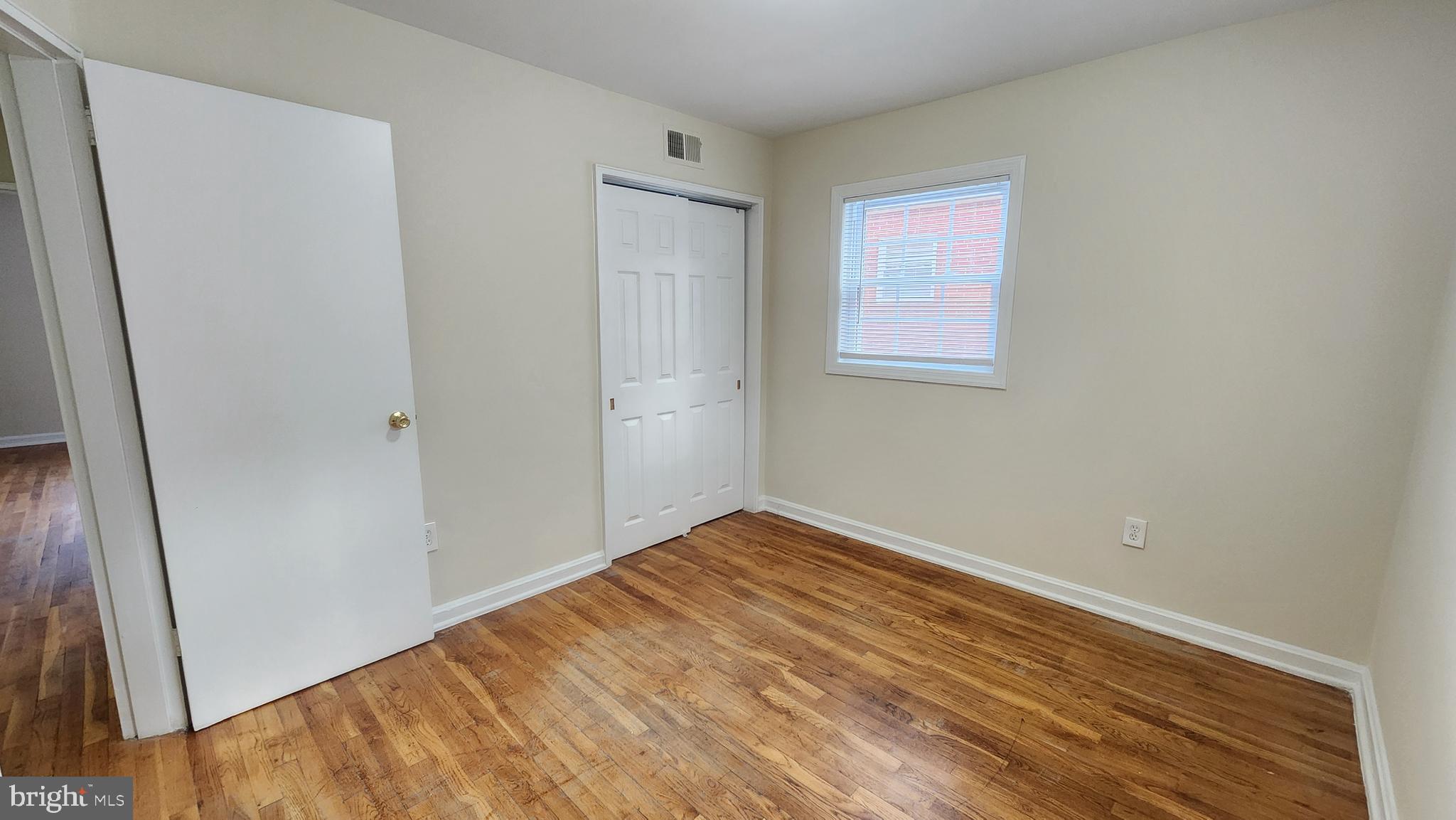 OLD TOWN - Residential Lease