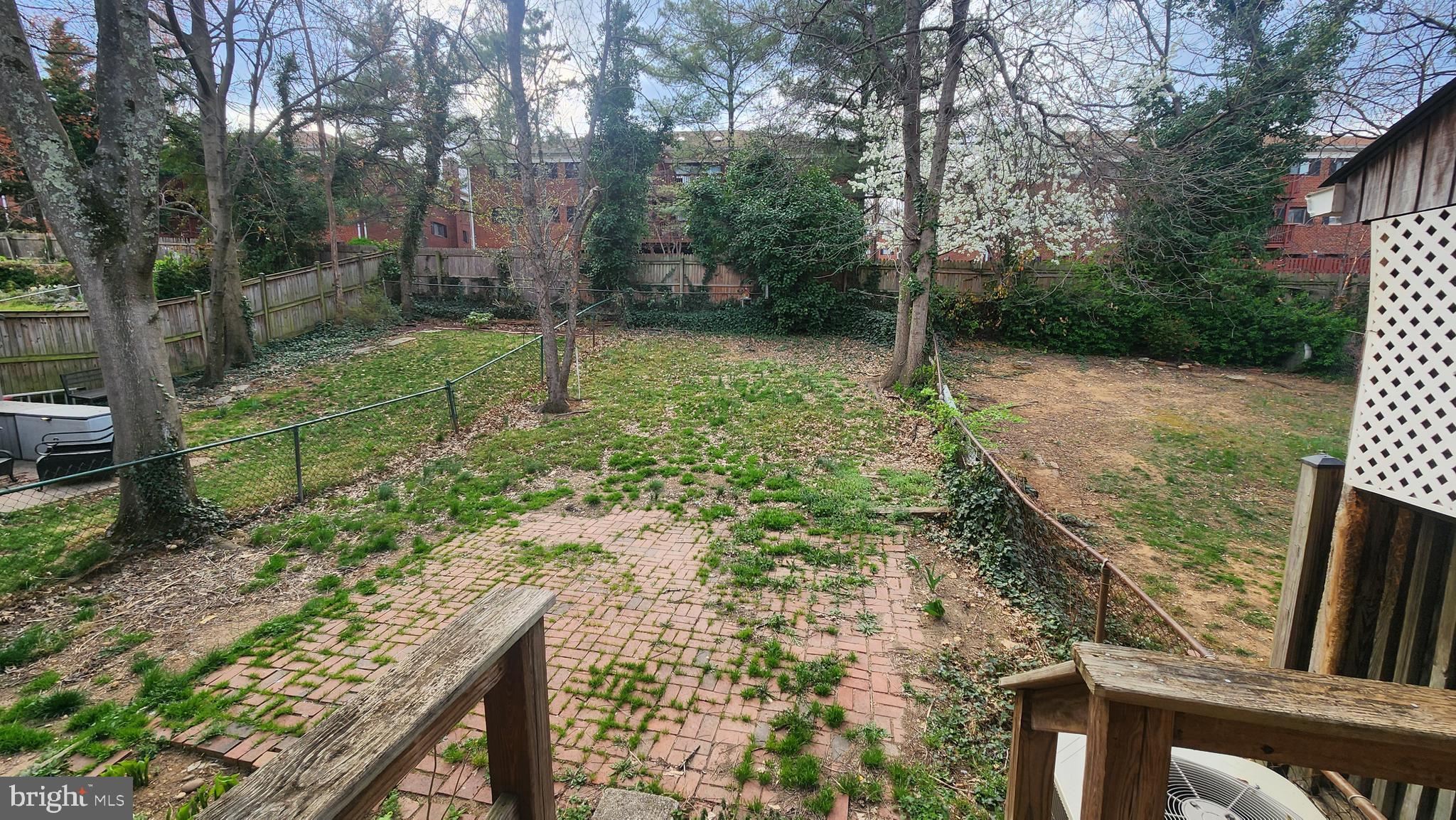 OLD TOWN - Residential Lease