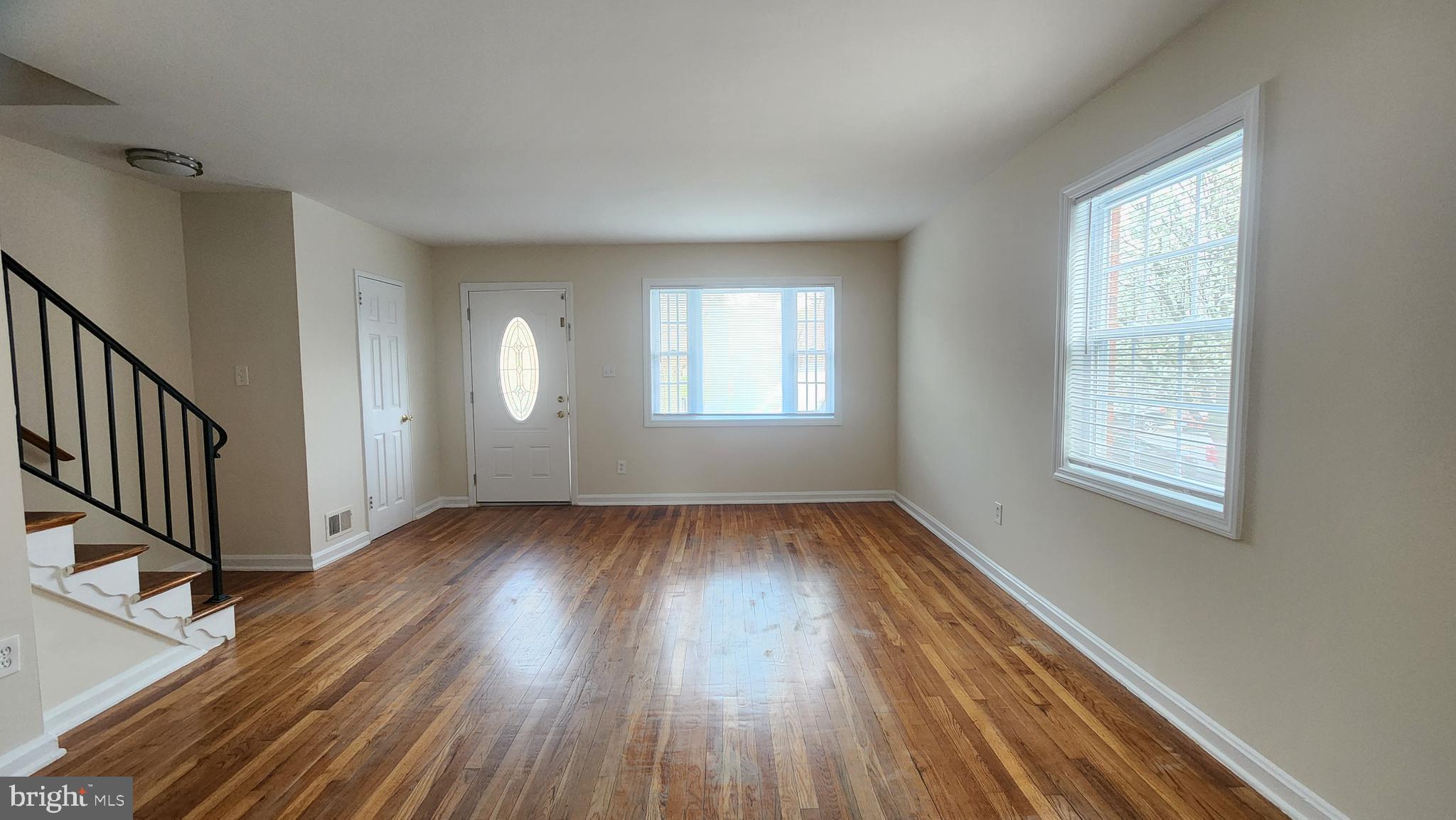 OLD TOWN - Residential Lease