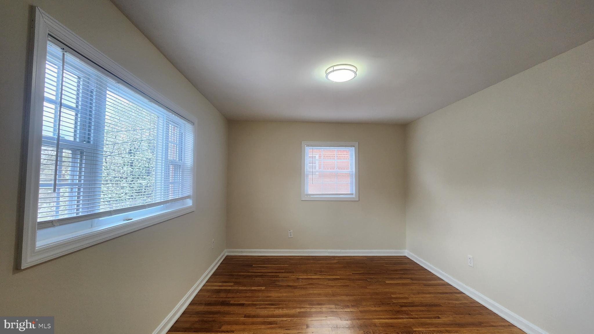 OLD TOWN - Residential Lease