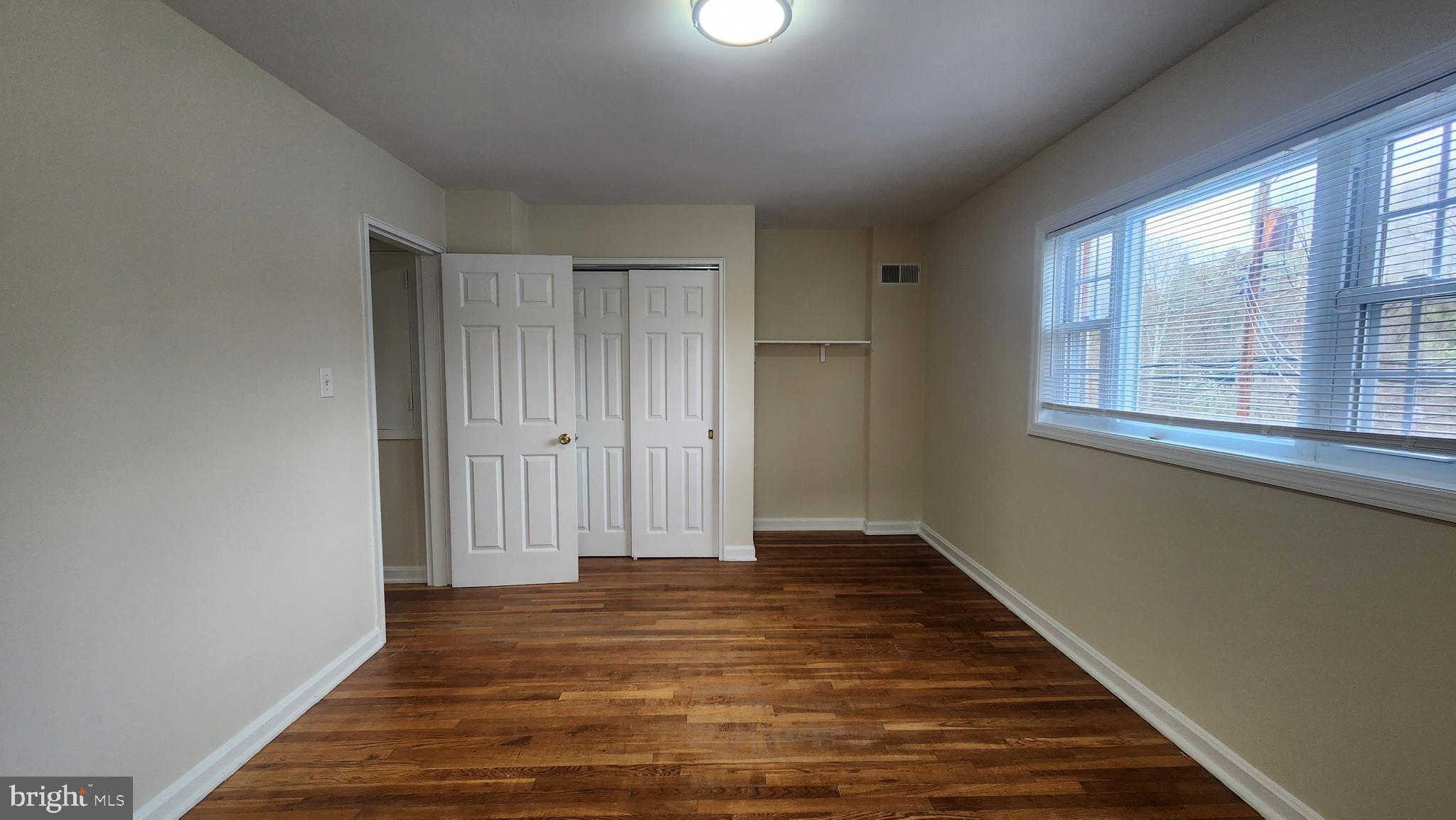 OLD TOWN - Residential Lease