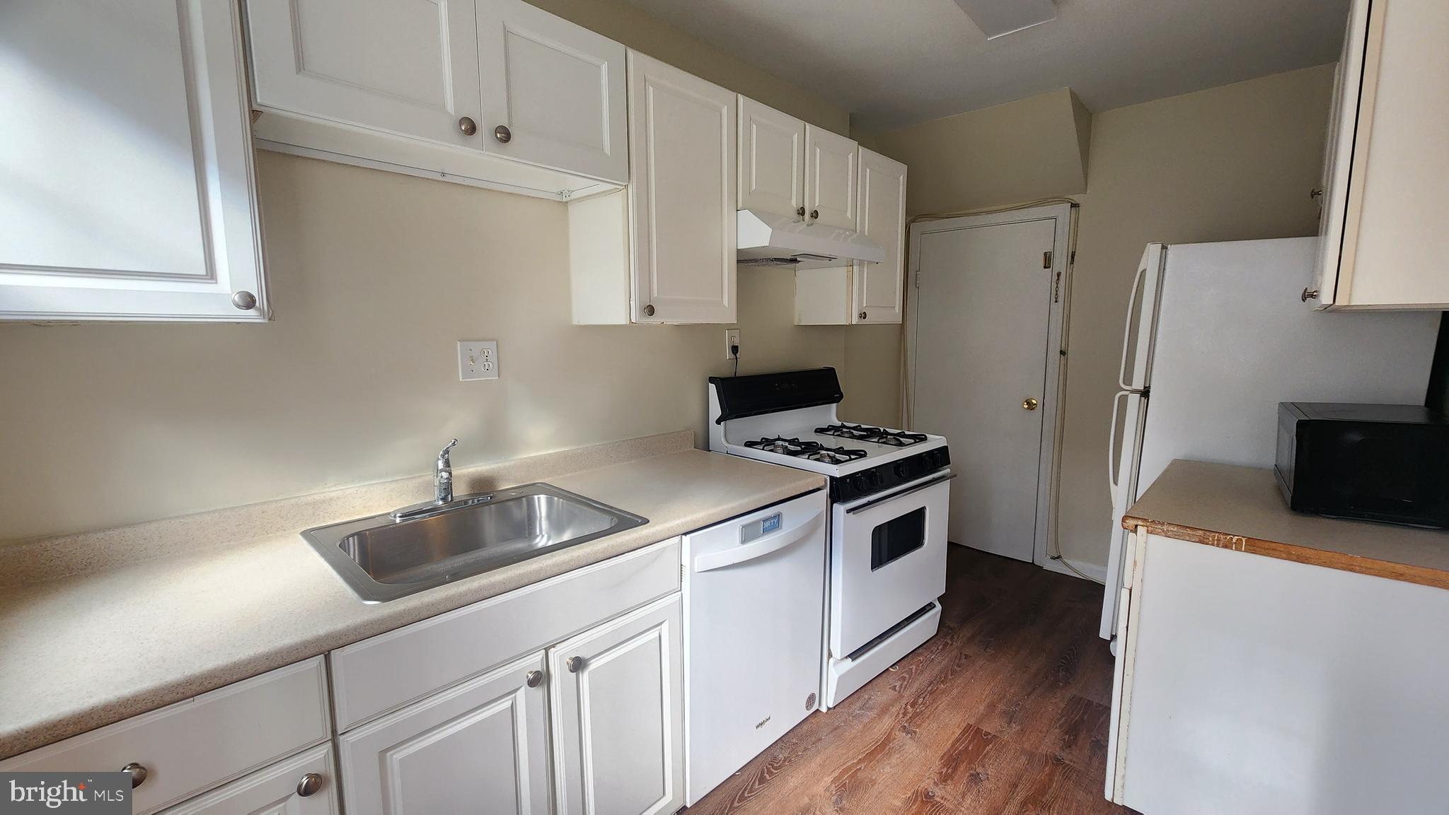 OLD TOWN - Residential Lease