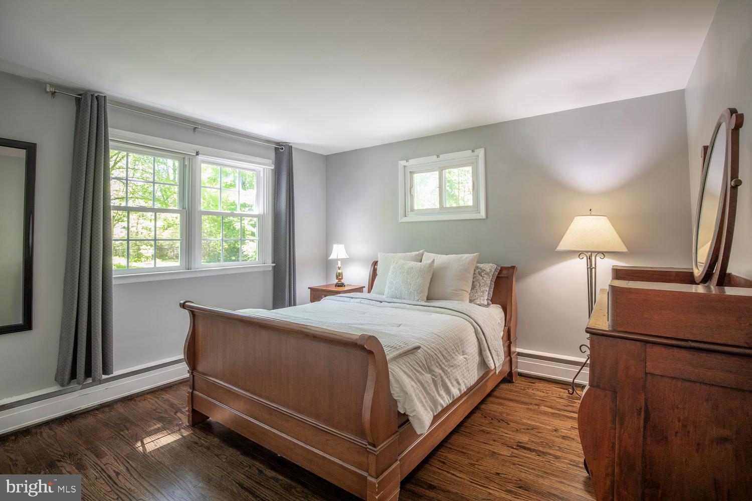 BUTTONWOOD MANOR - Residential