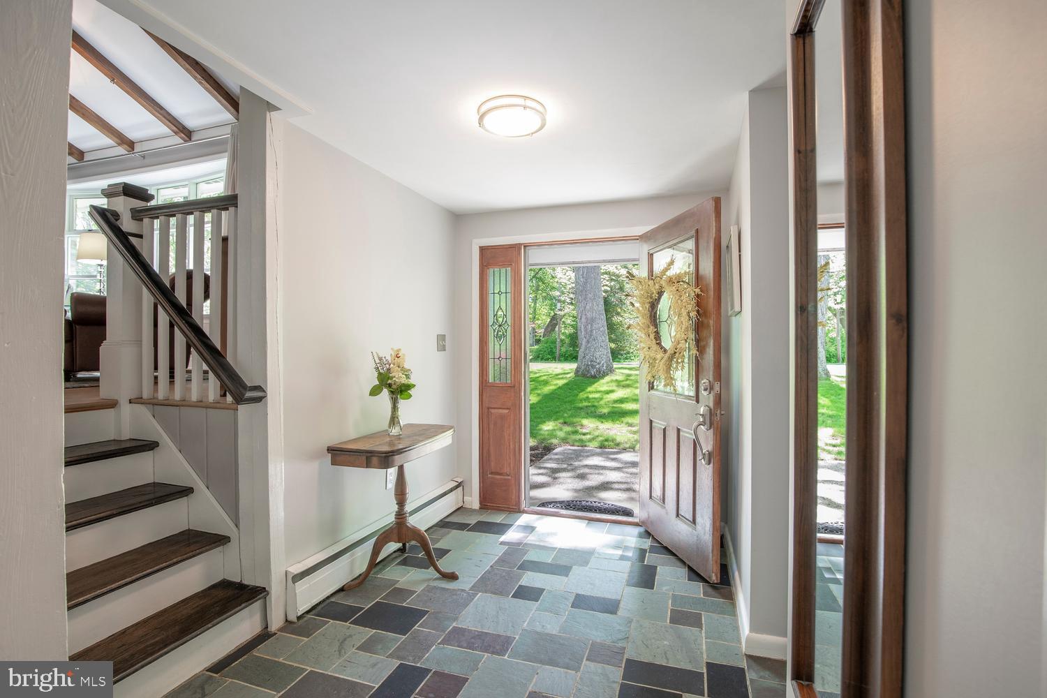 BUTTONWOOD MANOR - Residential