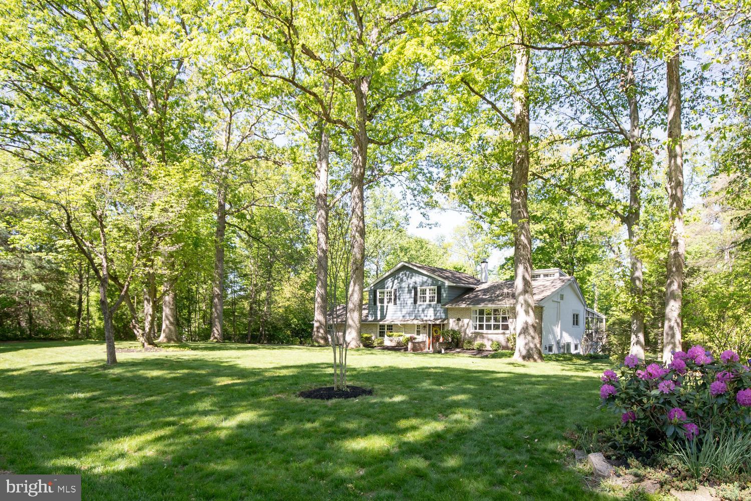 BUTTONWOOD MANOR - Residential
