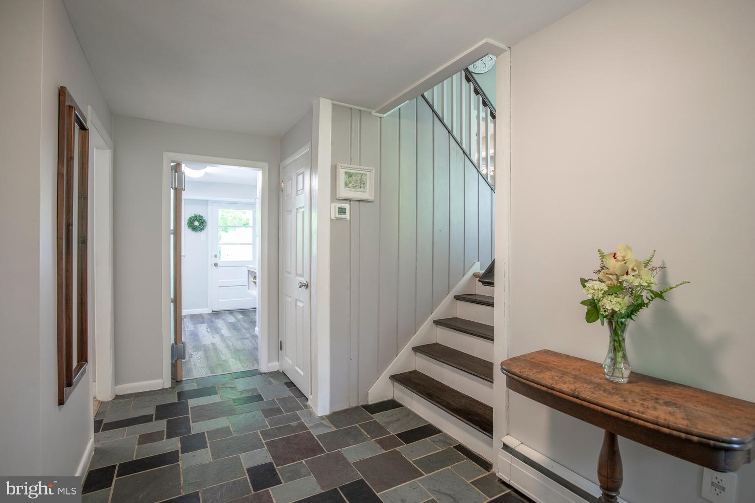 BUTTONWOOD MANOR - Residential