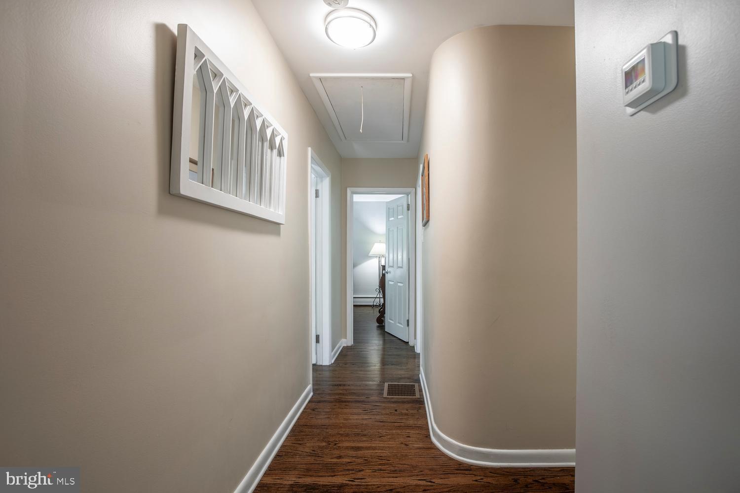 BUTTONWOOD MANOR - Residential