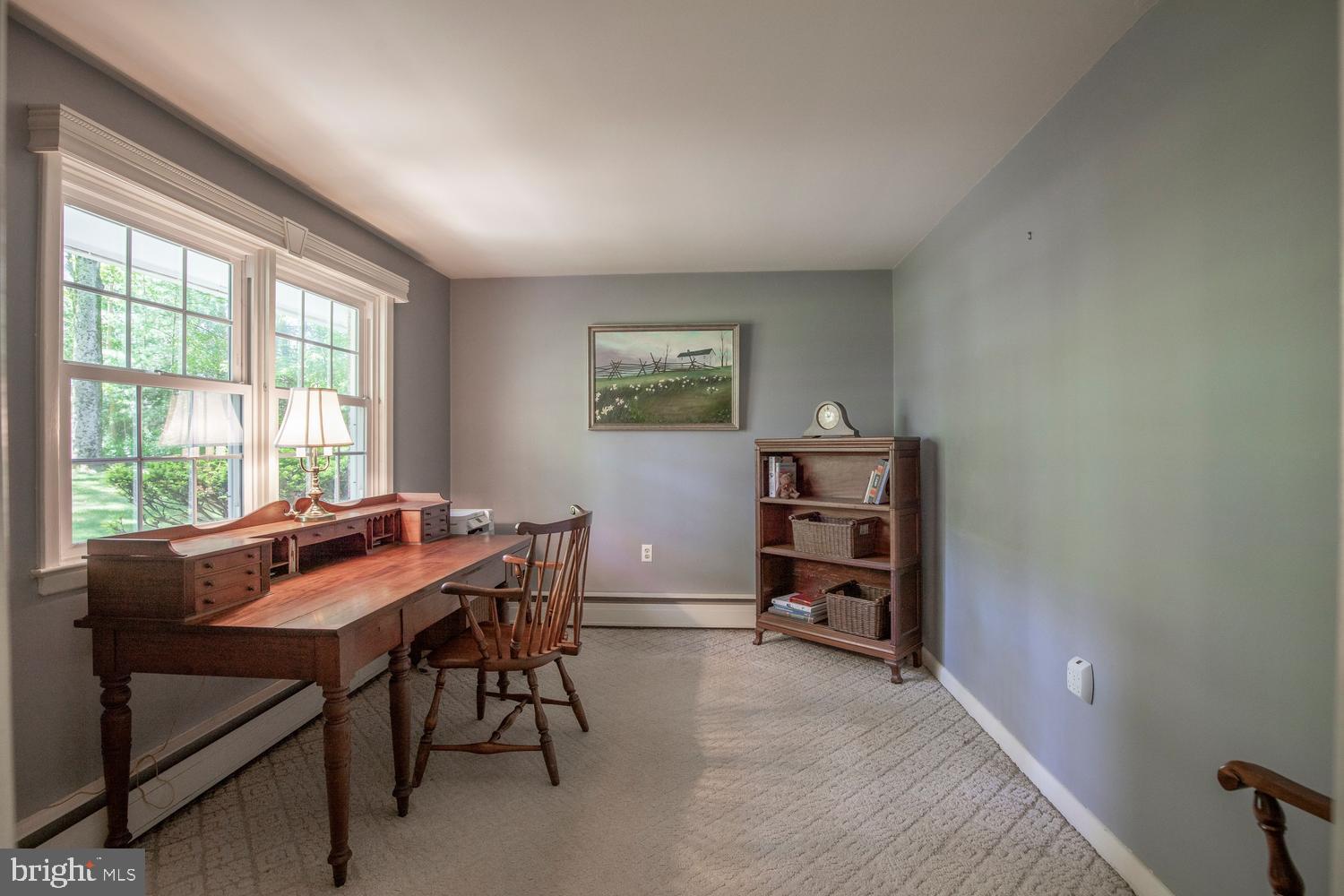 BUTTONWOOD MANOR - Residential