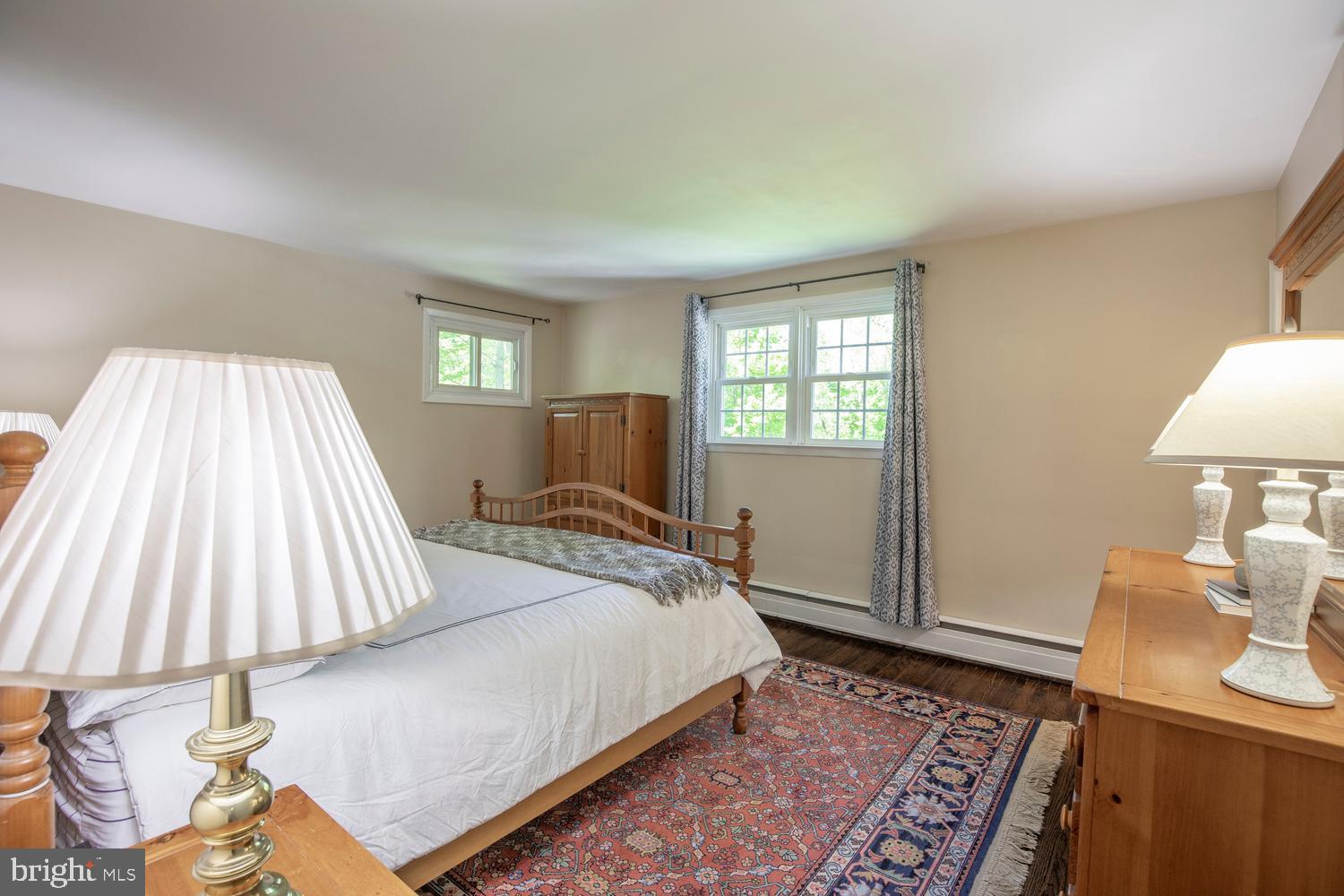 BUTTONWOOD MANOR - Residential