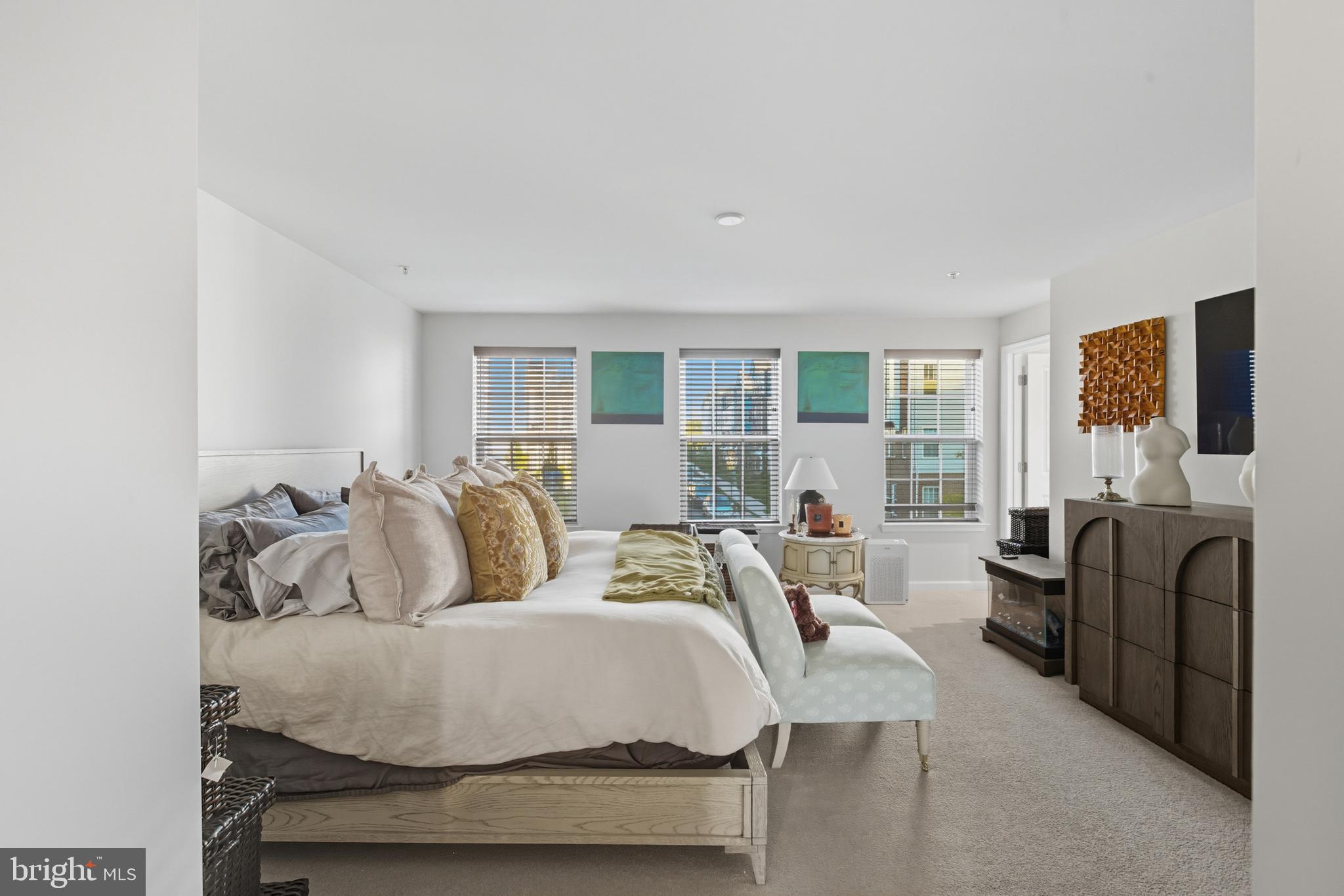 GLENN DALE COMMONS - Residential