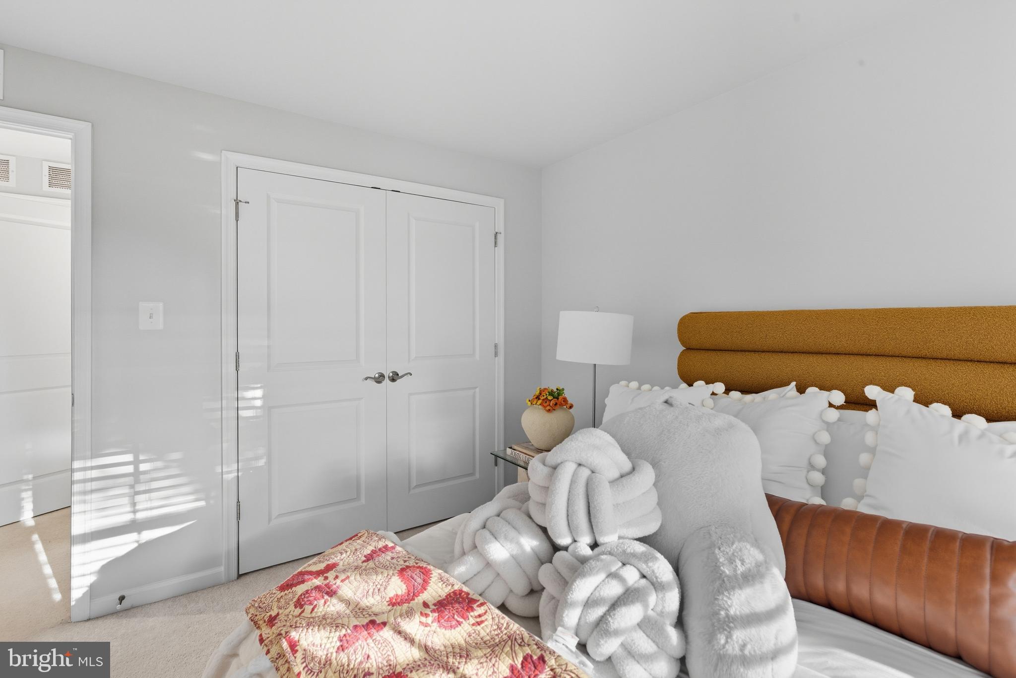 GLENN DALE COMMONS - Residential