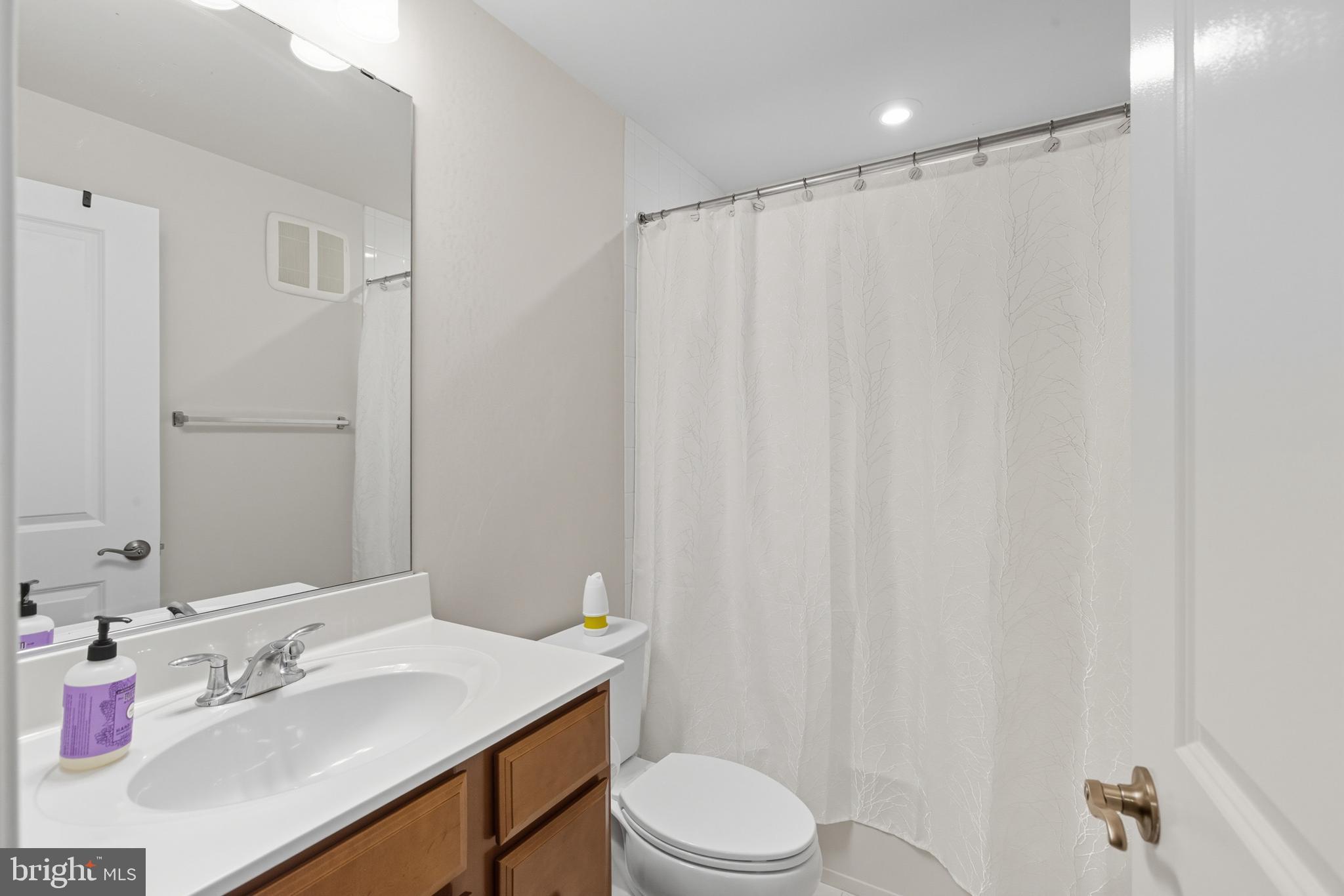 GLENN DALE COMMONS - Residential