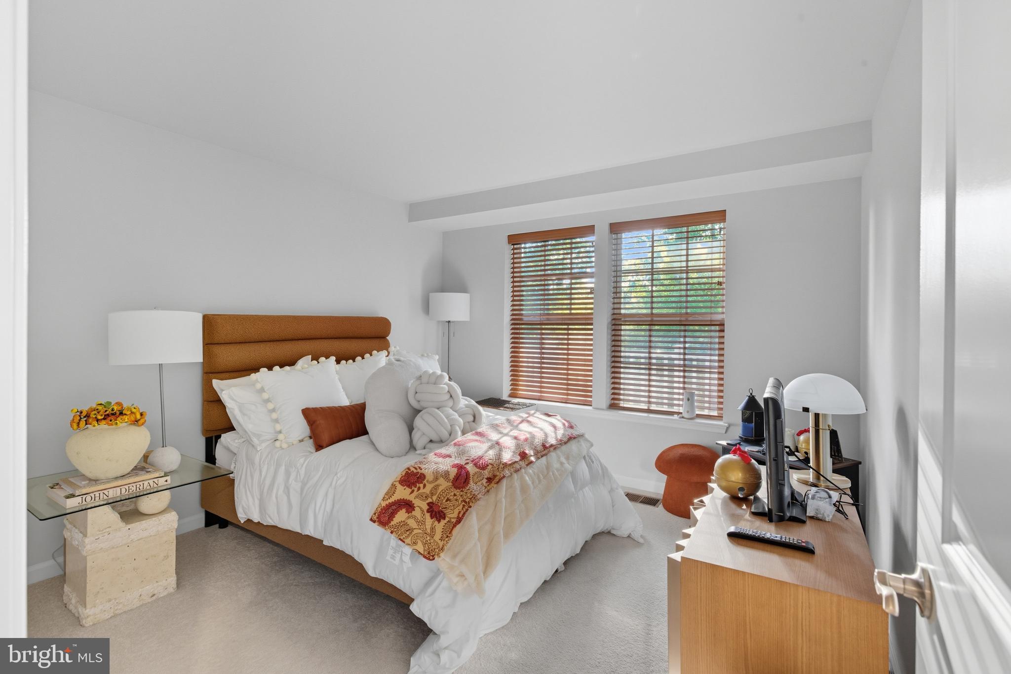 GLENN DALE COMMONS - Residential