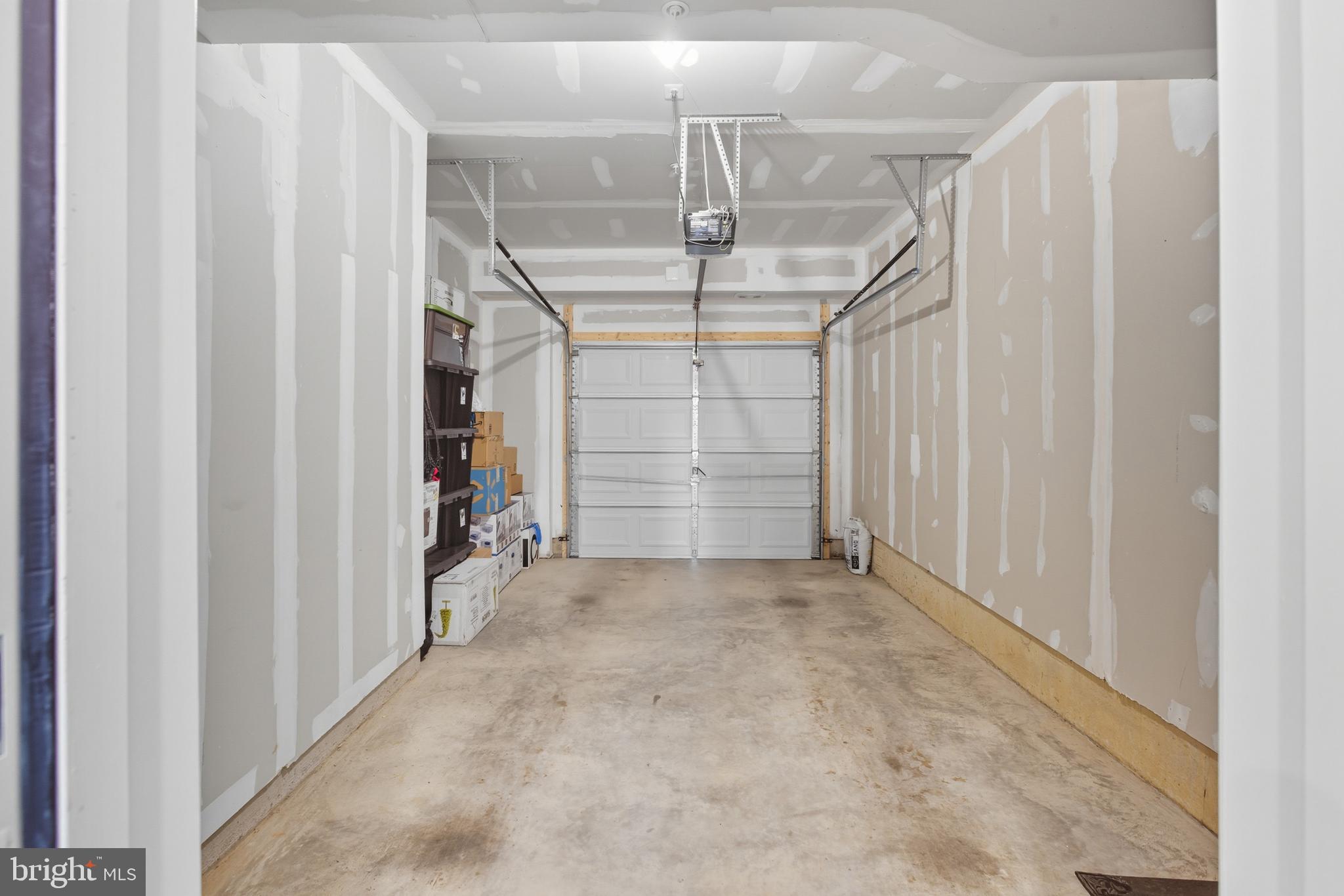 GLENN DALE COMMONS - Residential